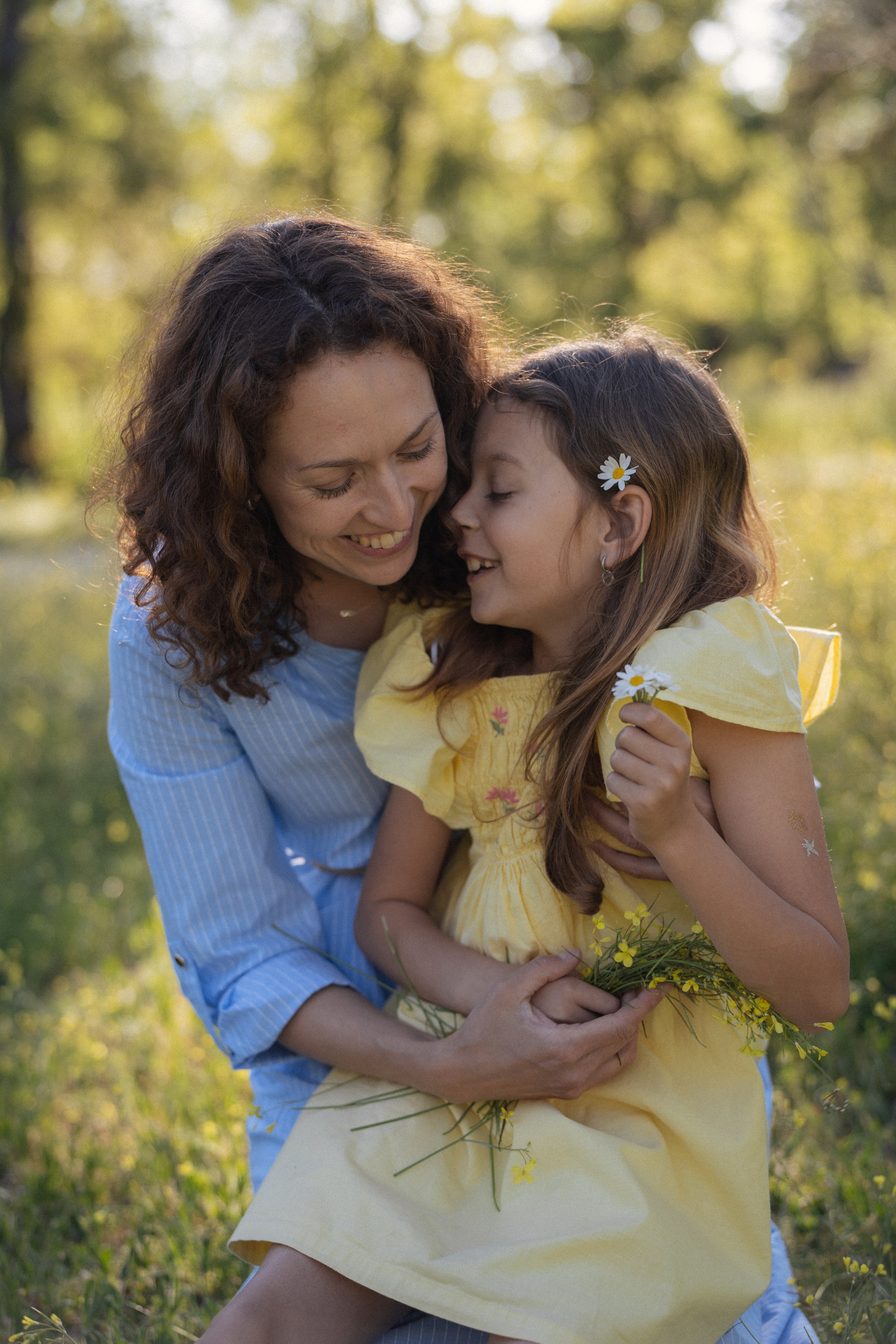 Professional Family Photography in nature. Photographer in Madrid, Spain. Alyona Belyaninova