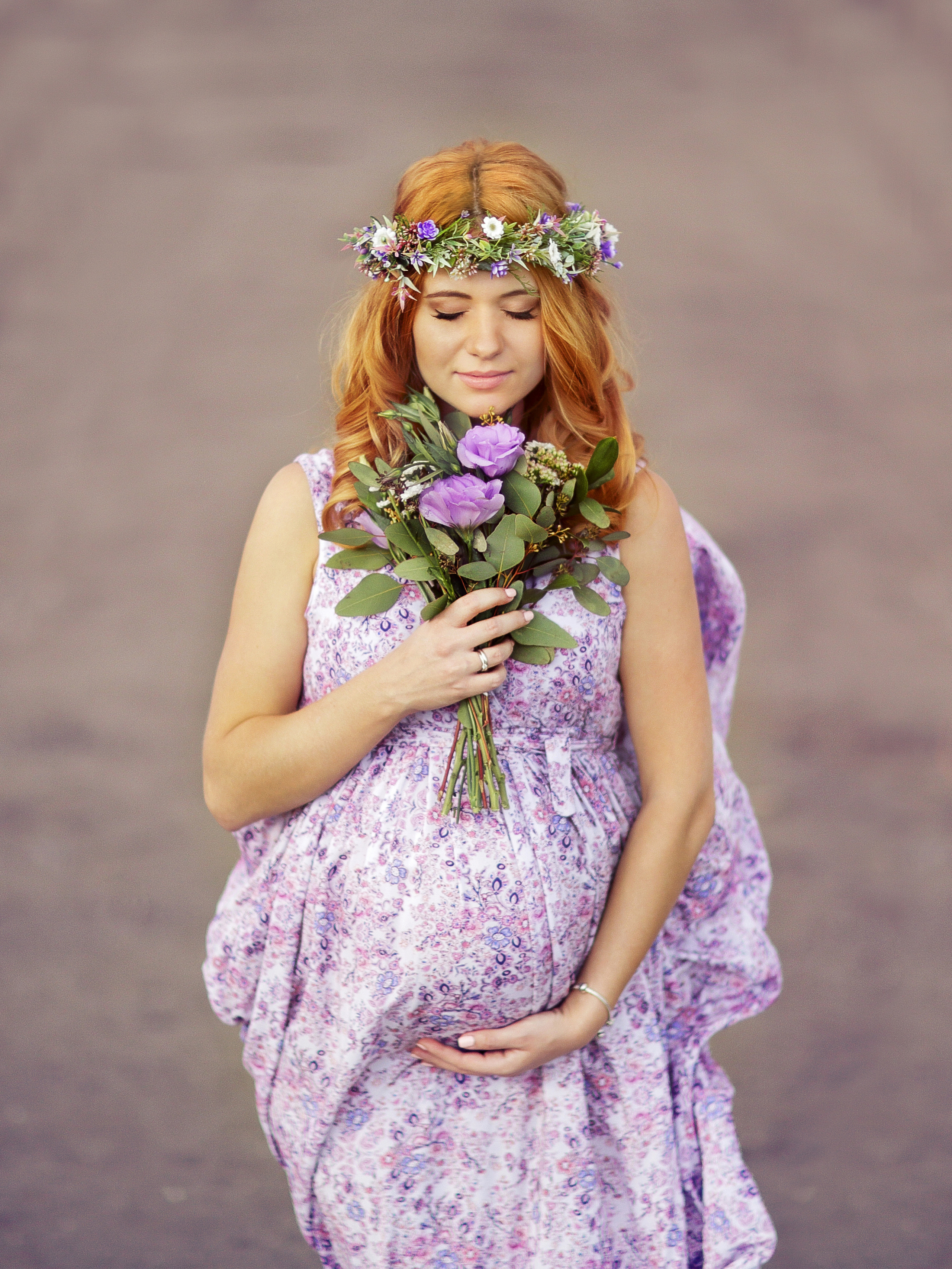 Pregnancy. Luxury wedding, portrait, family photographer over Europe