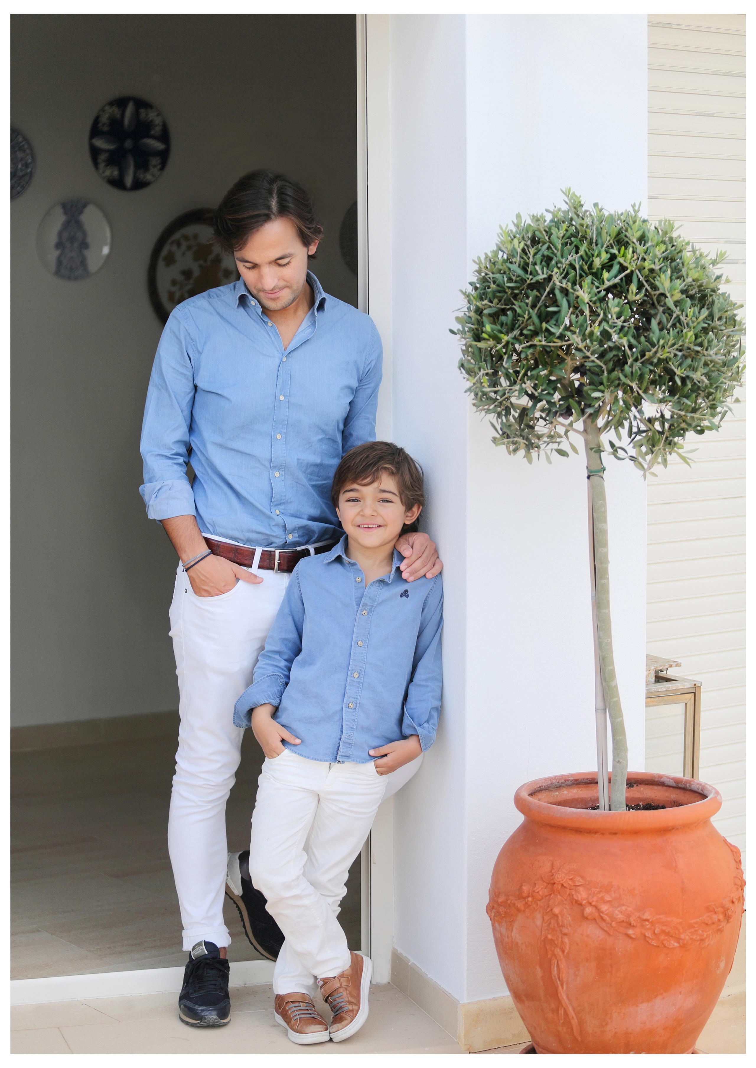 Family. Luxury wedding, portrait, family photographer over Europe