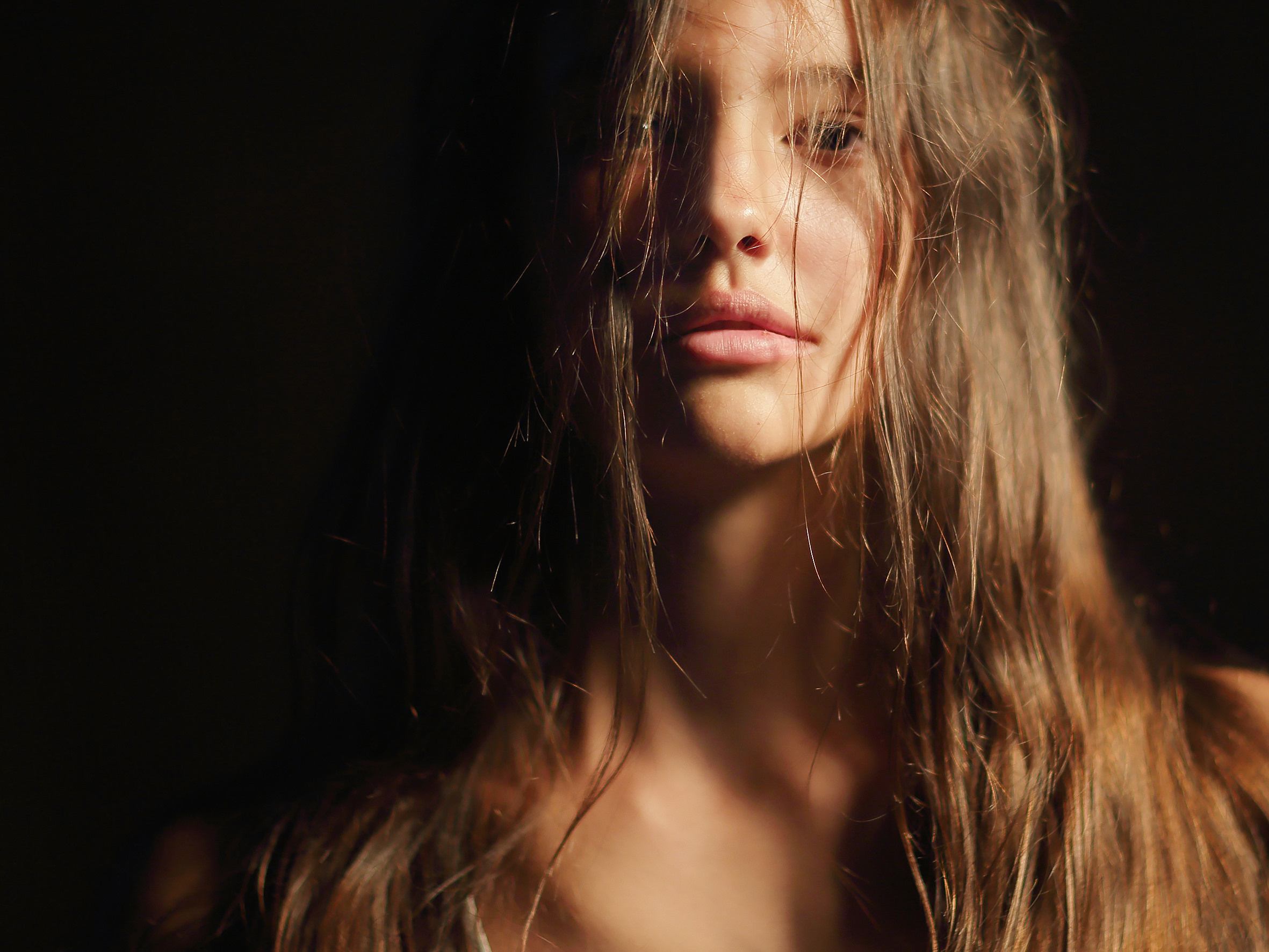 Retratos femeninos. Fotógrafo de bodas. Fotografía de retrato. Fotógrafo Alicante, Madrid