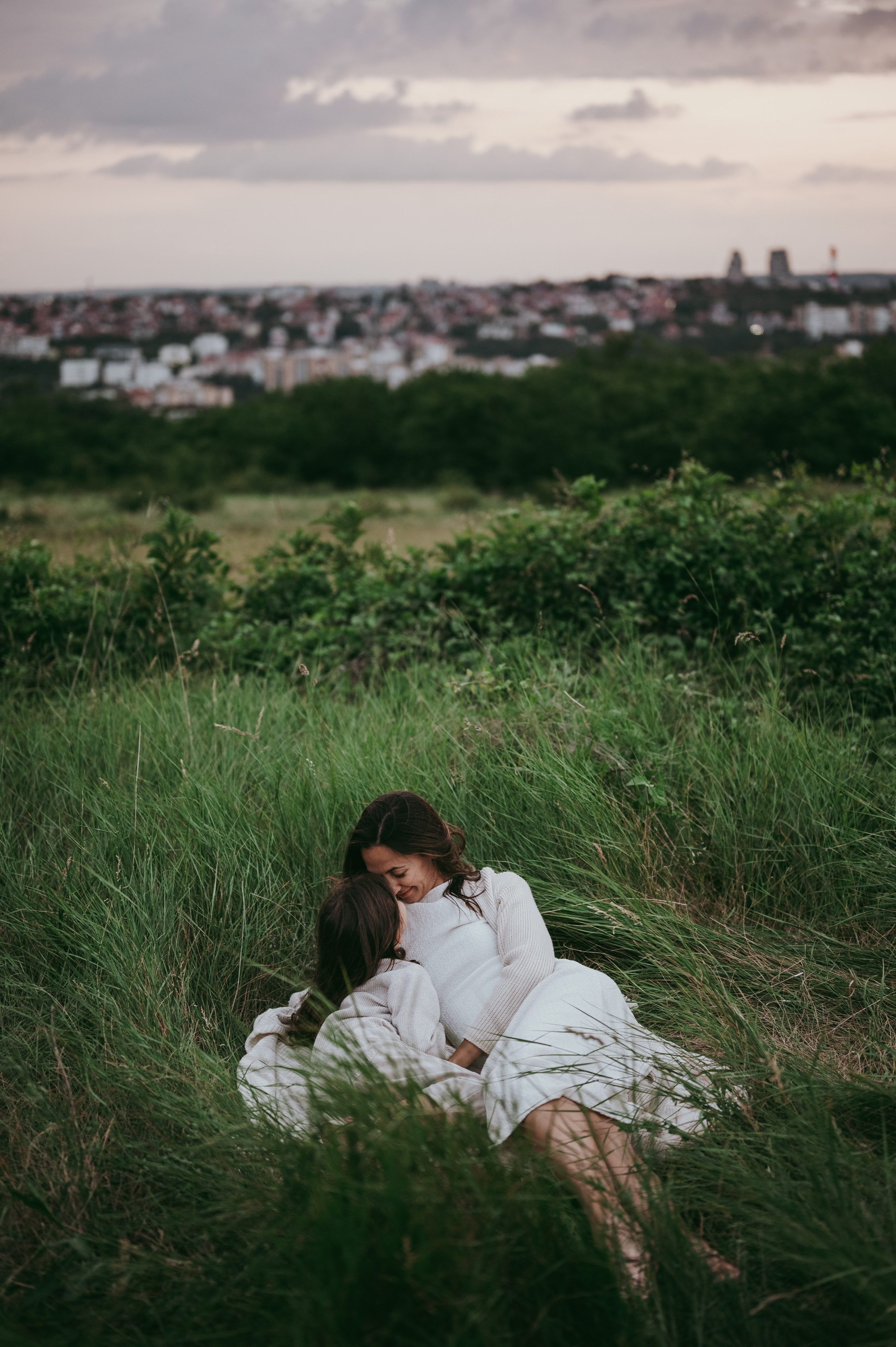 Bojana i Srna / mammy and me photosession. Deciji i porodicni fotograf u Beogradu Oksana Skendzic