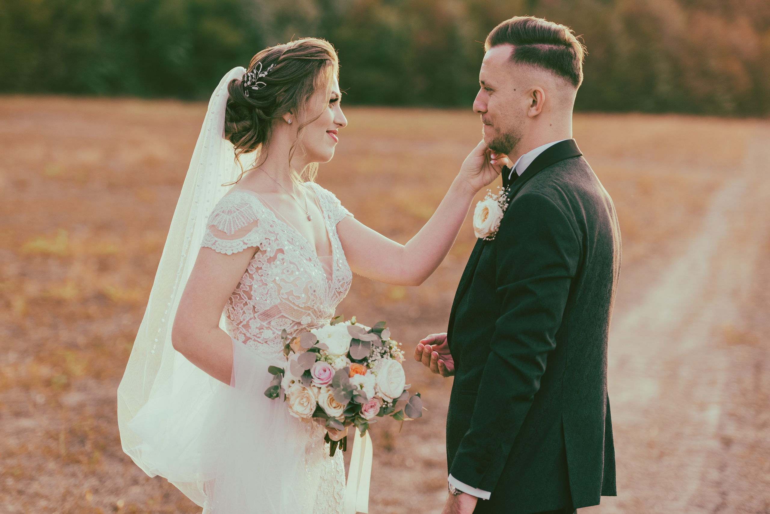 Locație de nuntă, fotograf nuntă, fotograf eveniment, fotograf ceremonie, fotograf petrecere, fotograf mireasă, fotograf mire, decor nunta, fotograf atmosferă, fotograf romantic, fotograf lux, fotograf elegant, fotografii unice, fotografii memorabile, fotograf  România, fotograf nunta Ciresul Salbatic