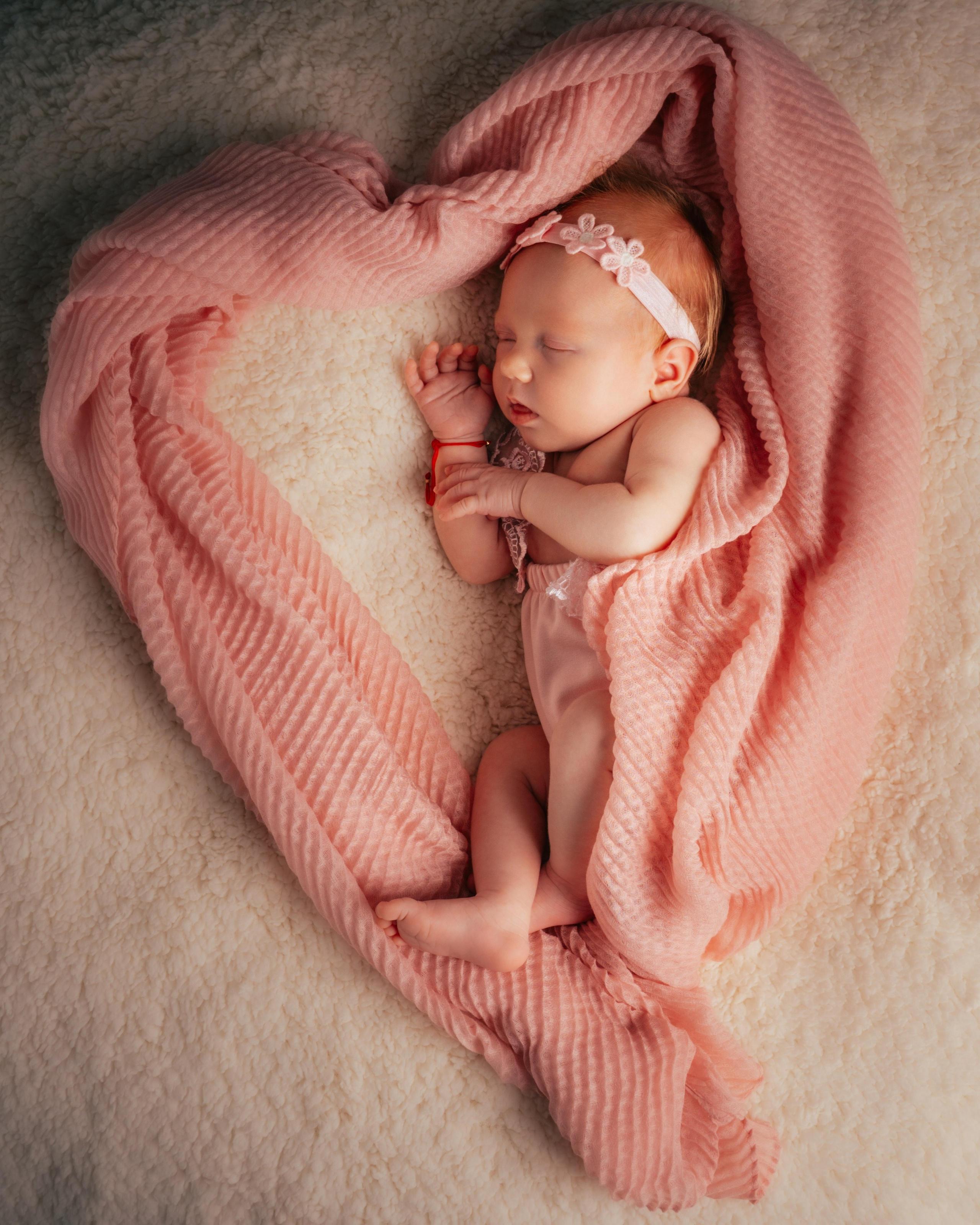 Newborn. VStudio — mai mult decât fotografii