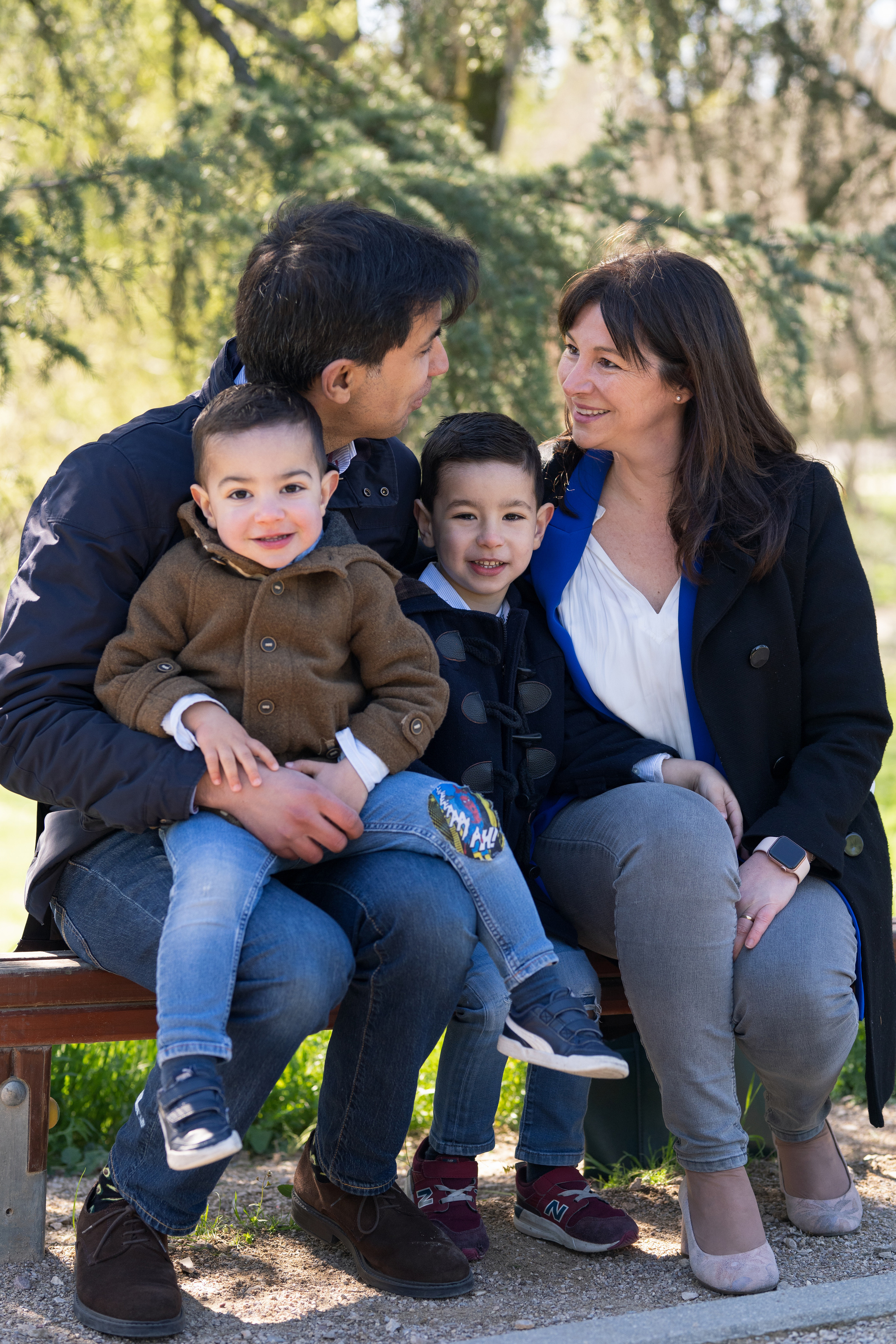 Family Photoshoot Spain. Photographer in Madrid, Spain. Alyona Belyaninova
