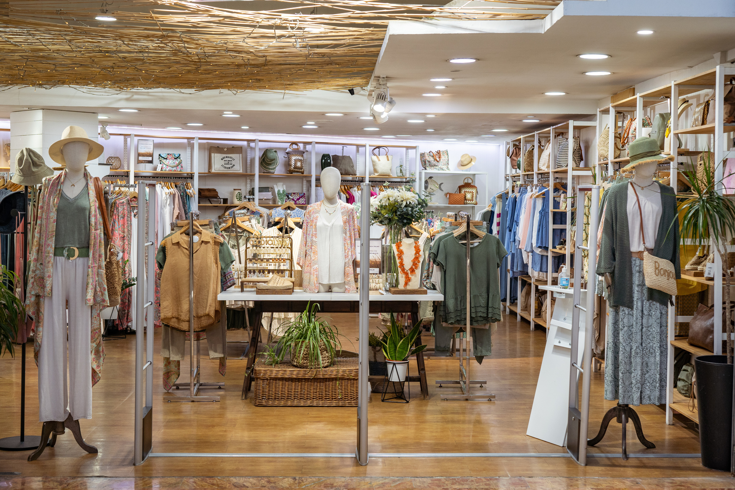 Fotografía de lookbook para marcas de ropa en Madrid – Estilo, creatividad y calidad. Fotógrafo en Madrid, España. Alyona Belyaninova