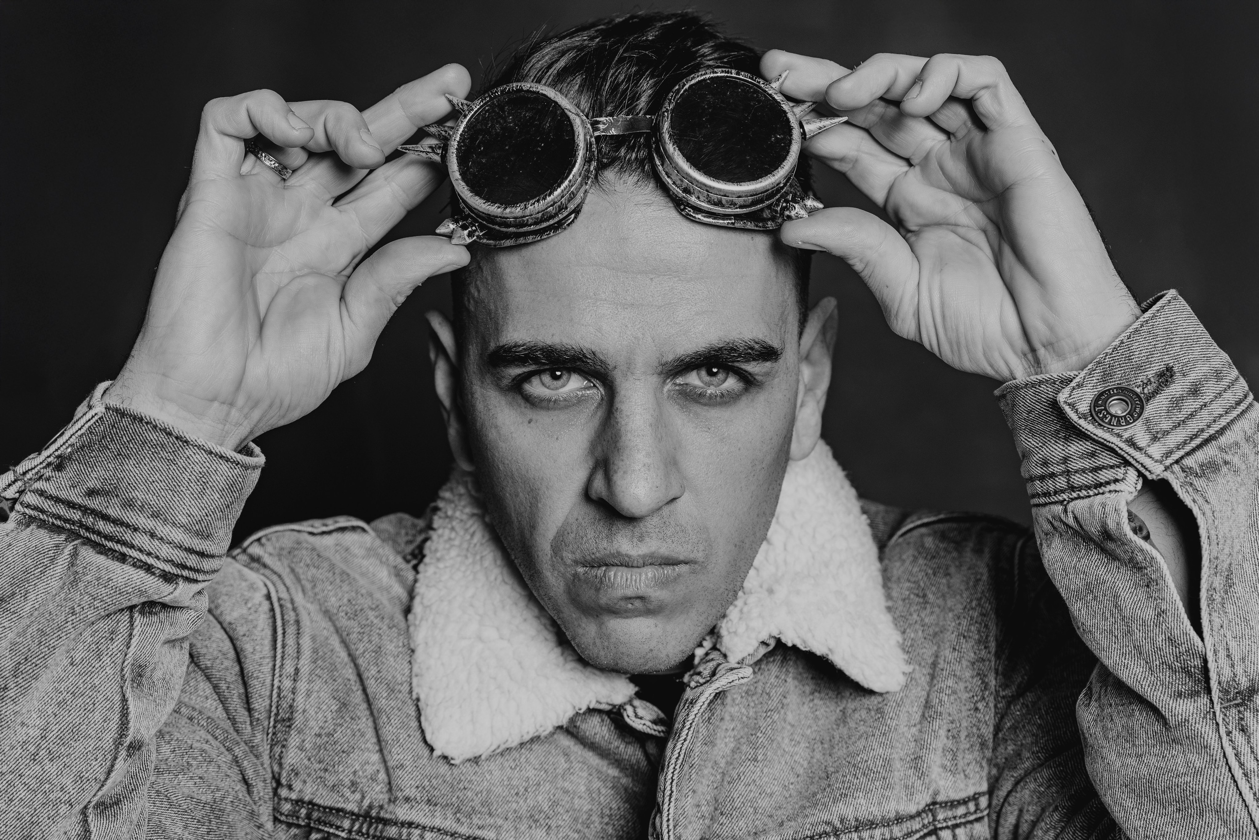 «Unscripted – Sesiones Fotográficas Únicas y Espontáneas | Rainbox». Rainbox Estudio de Fotografía