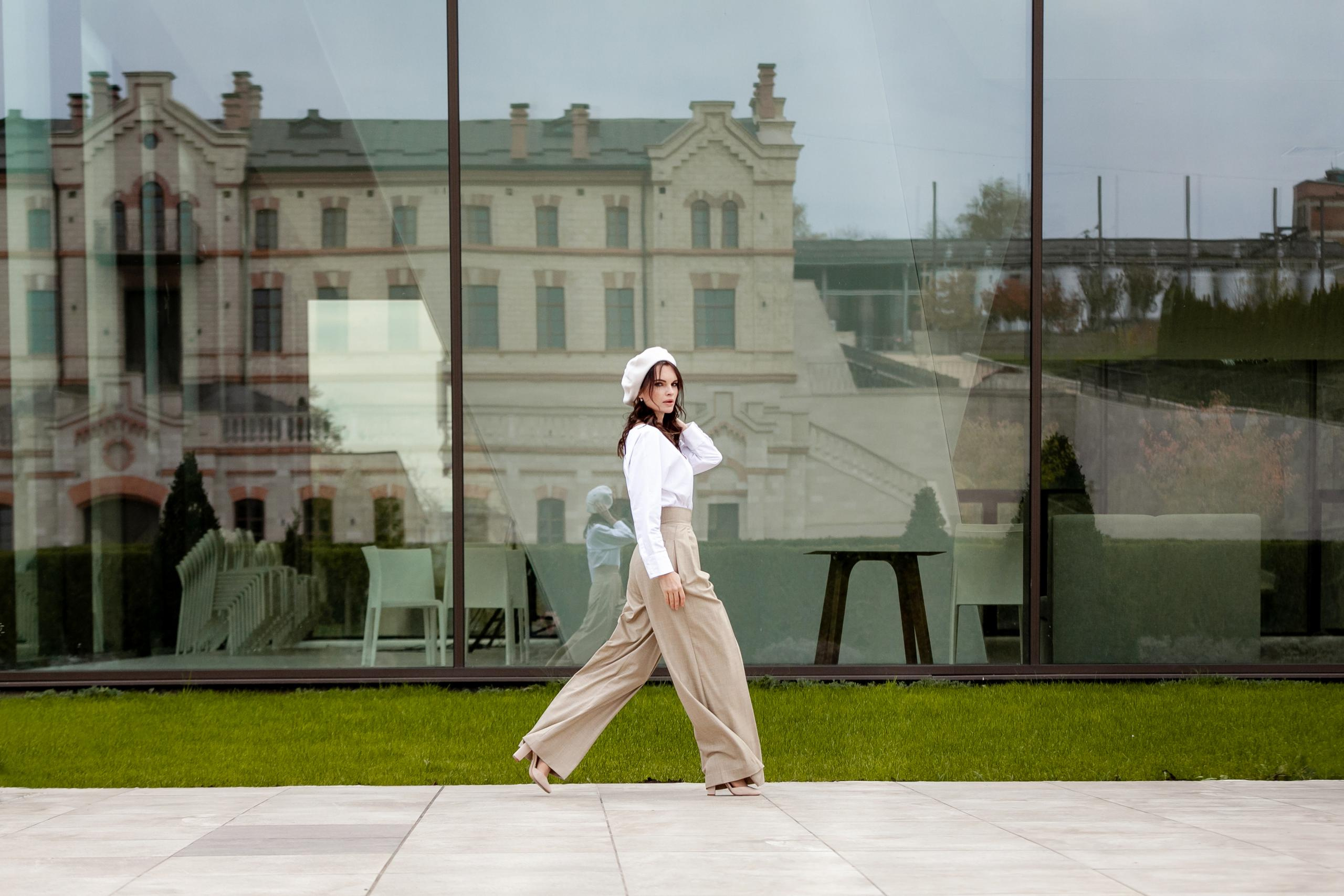 Lady. Iurkovski PHOTOGRAPHY in Europe. Luxury destination weddings and events