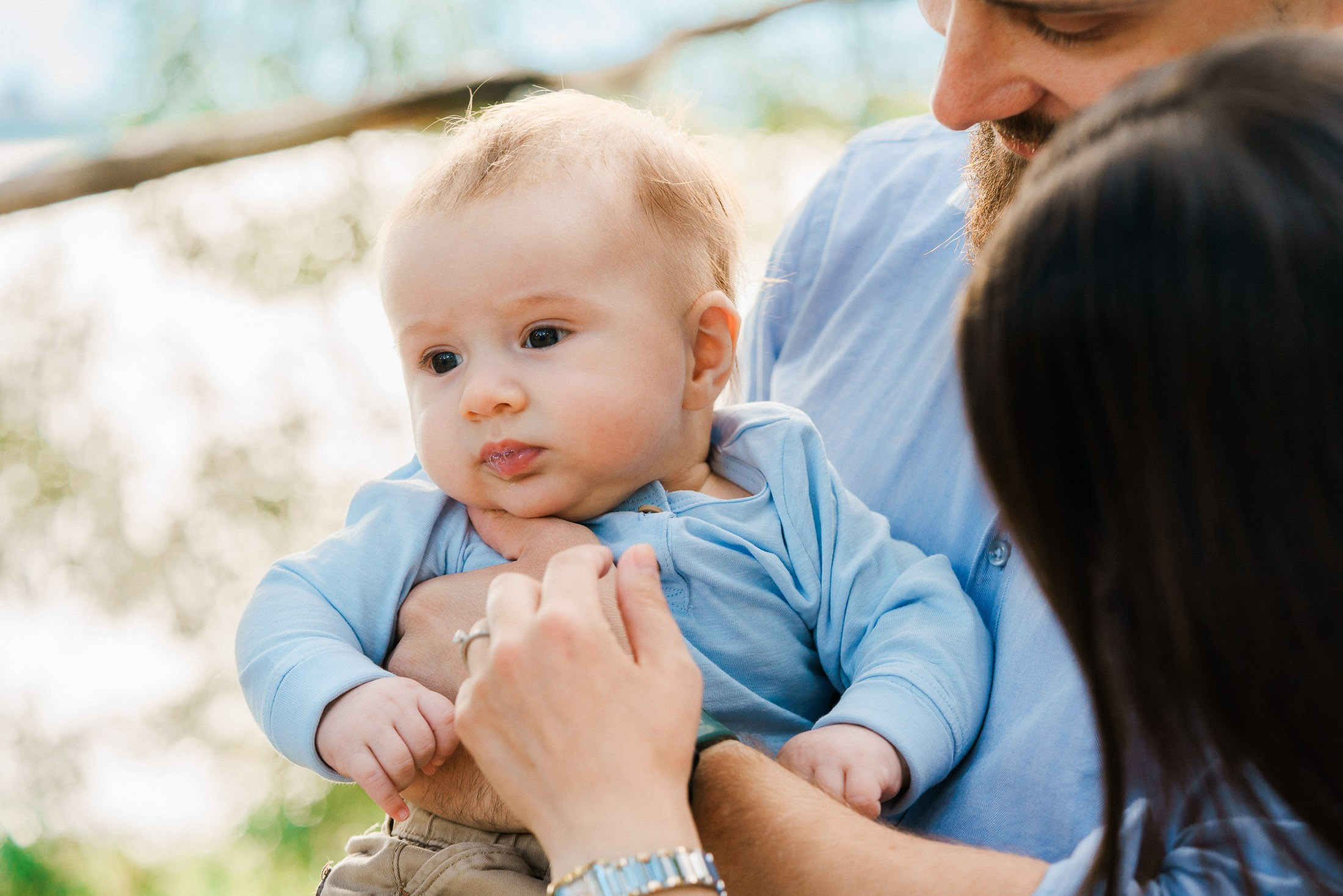 Kesäinen vauva- ja perhekuvaus Munkkiniemessä