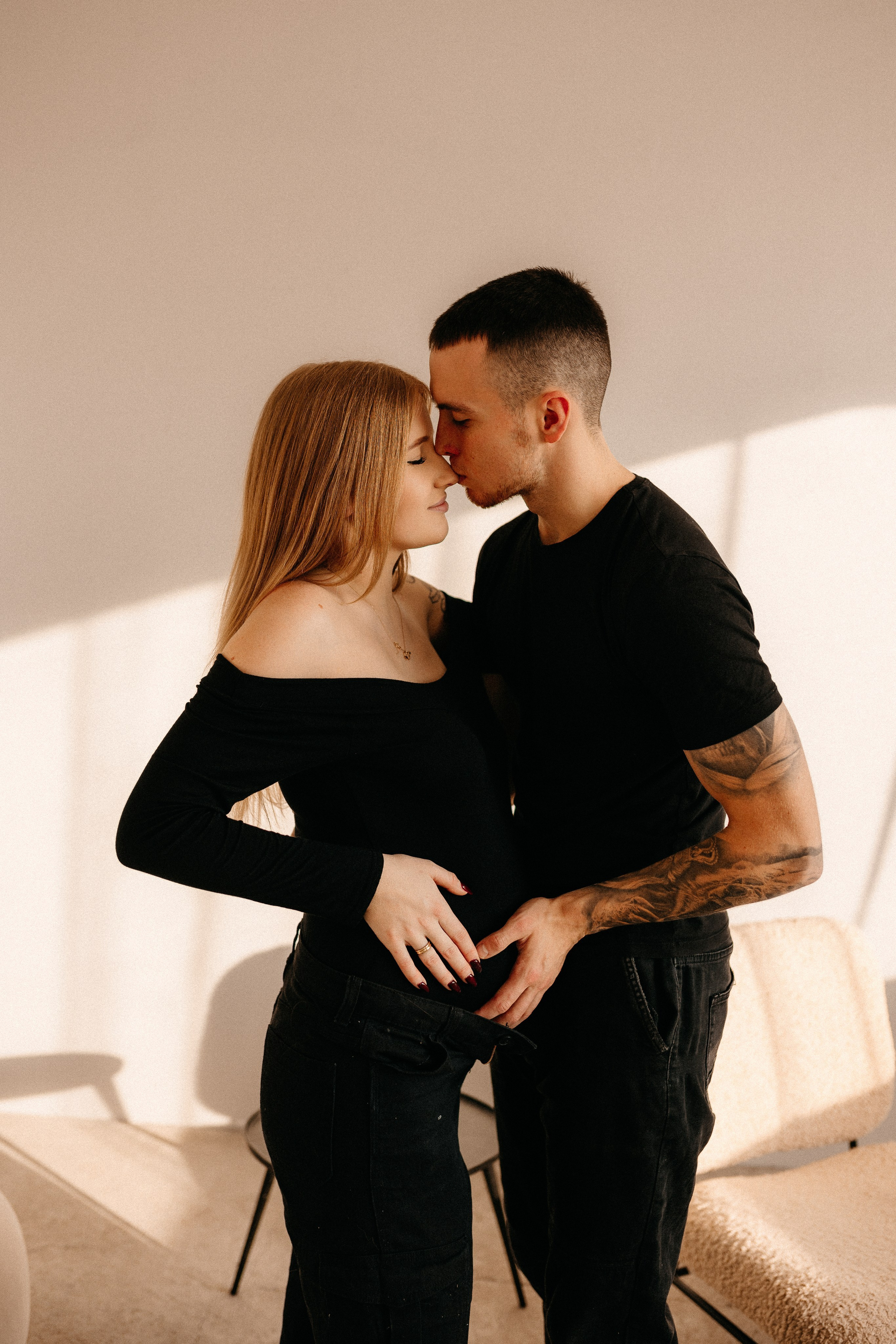 Pełna emocji fotografia sesja ciążowa lifestyle | Natalia Malinowska Fotografia | Augustów Warszawa. Natalia Malinowska Fotografia | Fotograf ślubny i rodzinny Augustów Warszawa