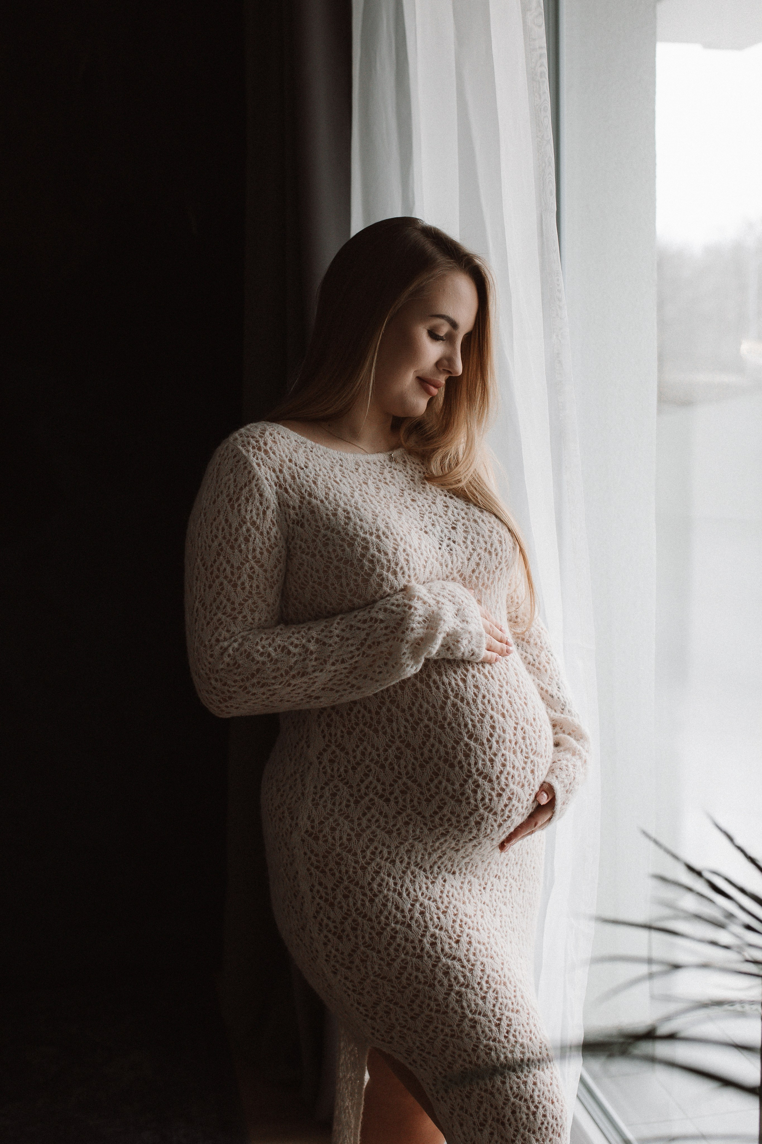 Pełna emocji fotografia sesja ciążowa lifestyle | Natalia Malinowska Fotografia | Augustów Warszawa. Natalia Malinowska Fotografia | Fotograf ślubny i rodzinny Augustów Warszawa