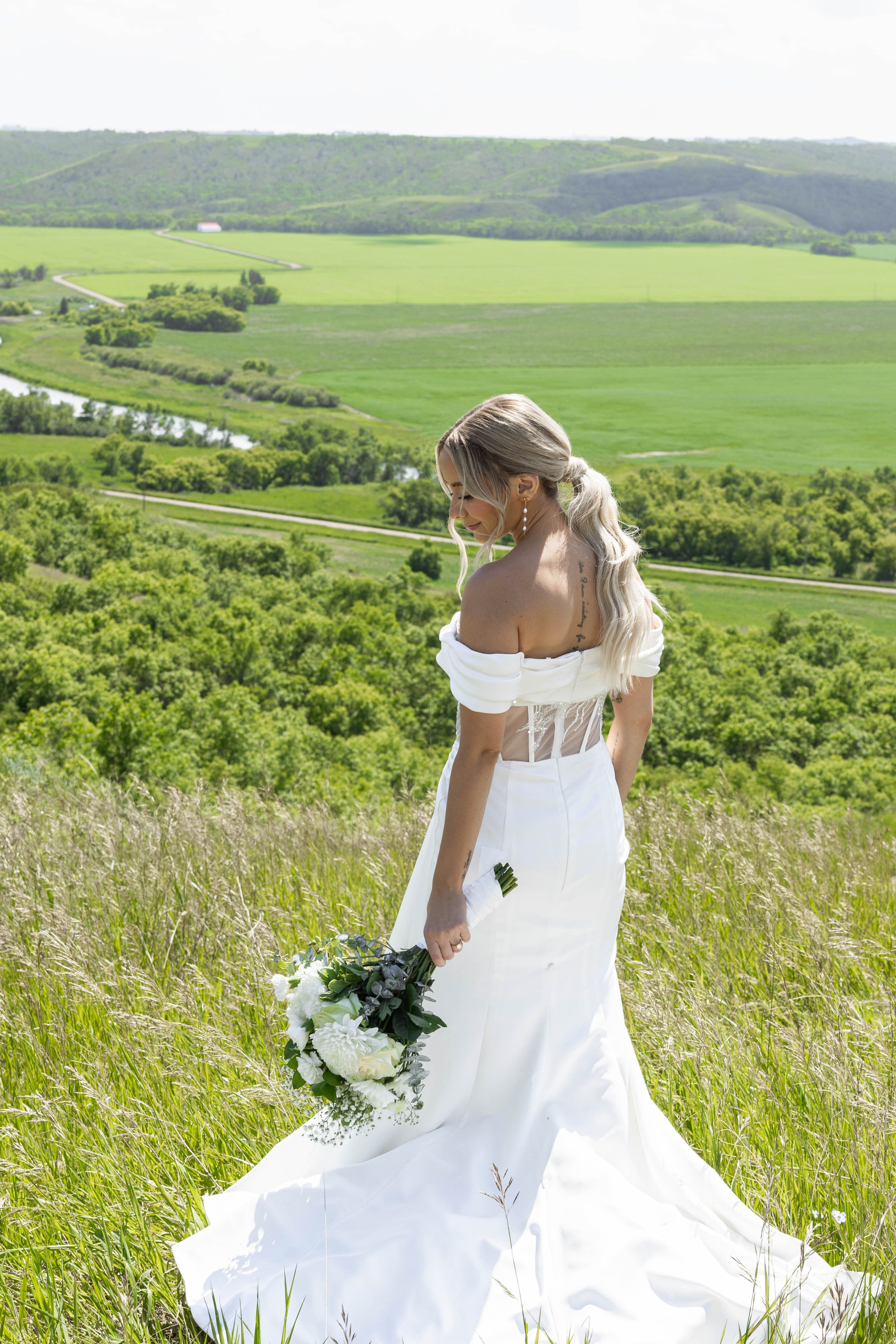 Beautiful Lakeside Wedding Photography. Wedding photography and videography in Regina, Saskatchewan