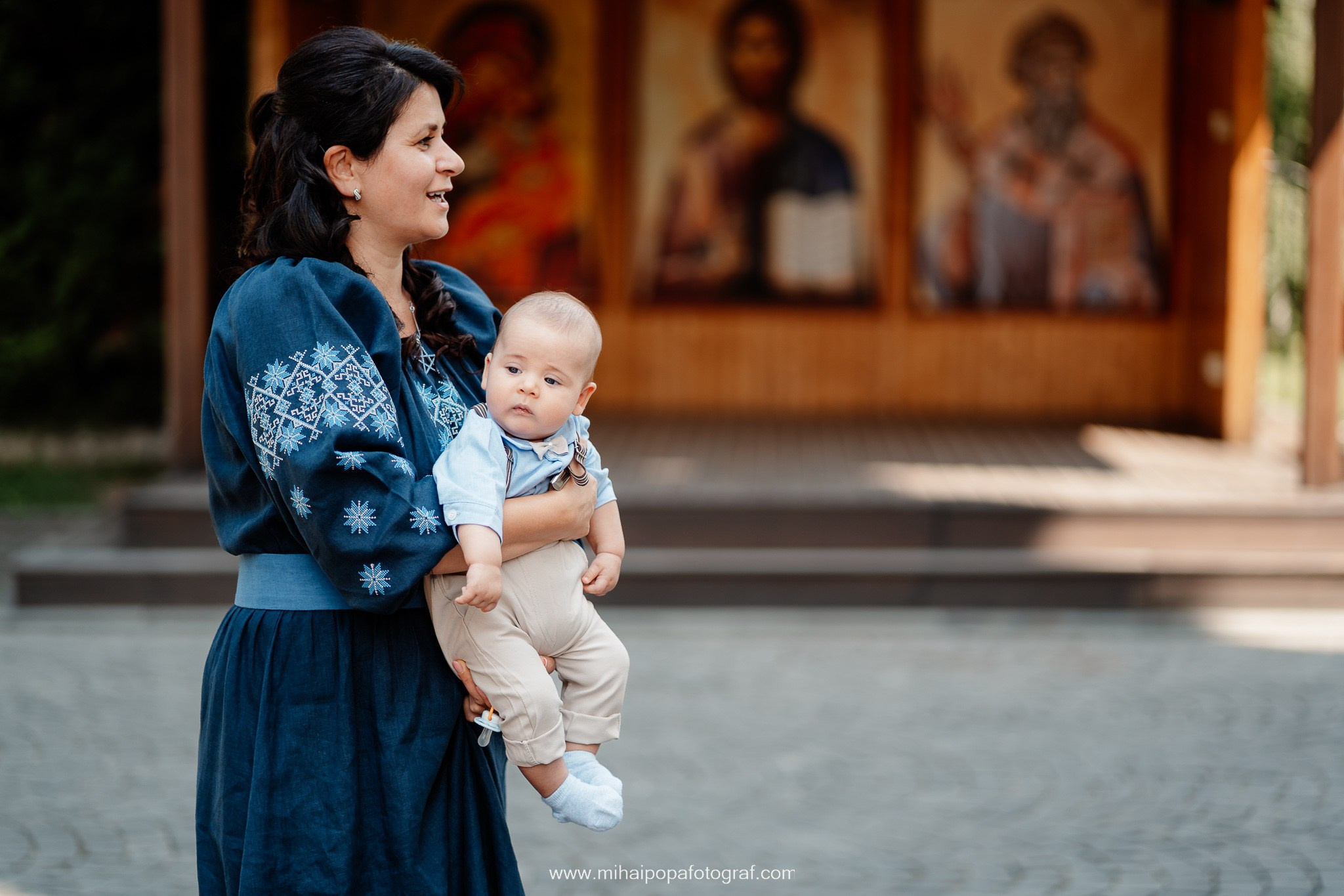 Fotograf de Botez în Bucuresti- Mihai Popa Fotograf. Fotograf Nuntă & Botez București - Mihai Popa | Dincolo de oameni, imortalizez emoții!