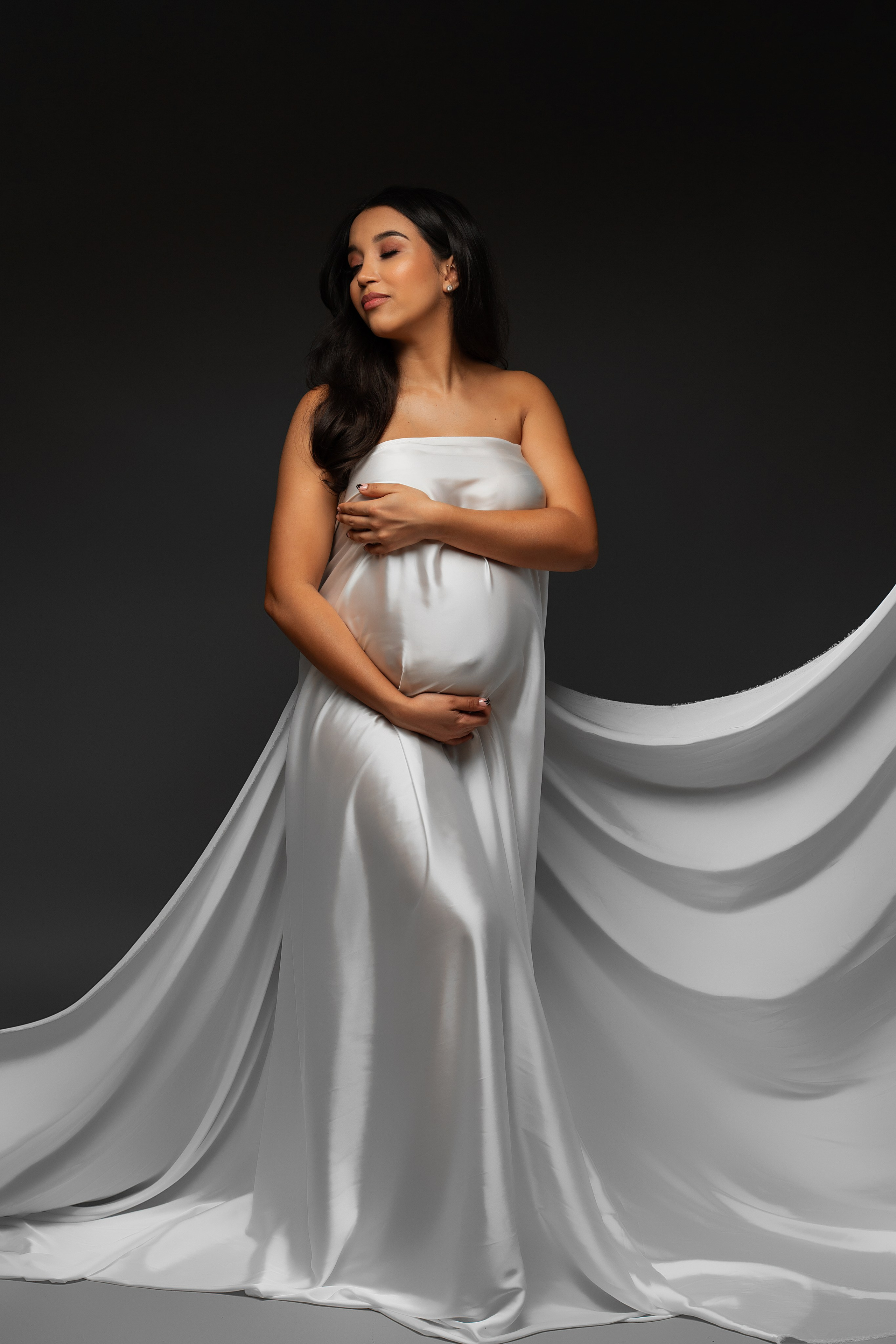 STUDIO: Barbara. Maternity/Love story/Wedding photographer