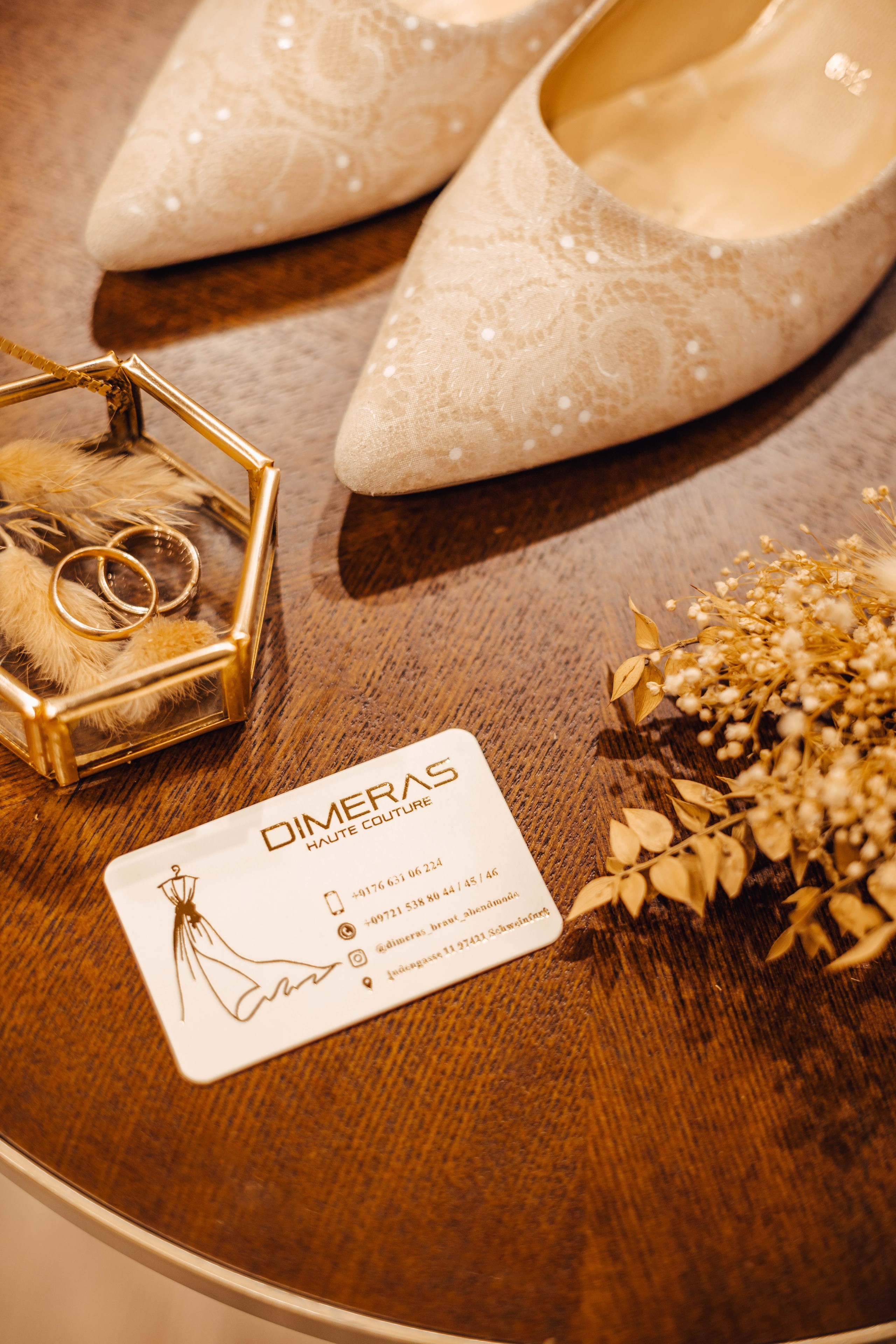 Dimeras Brautmode. Natalia Belov Familien - und Hochzeitsfotografin