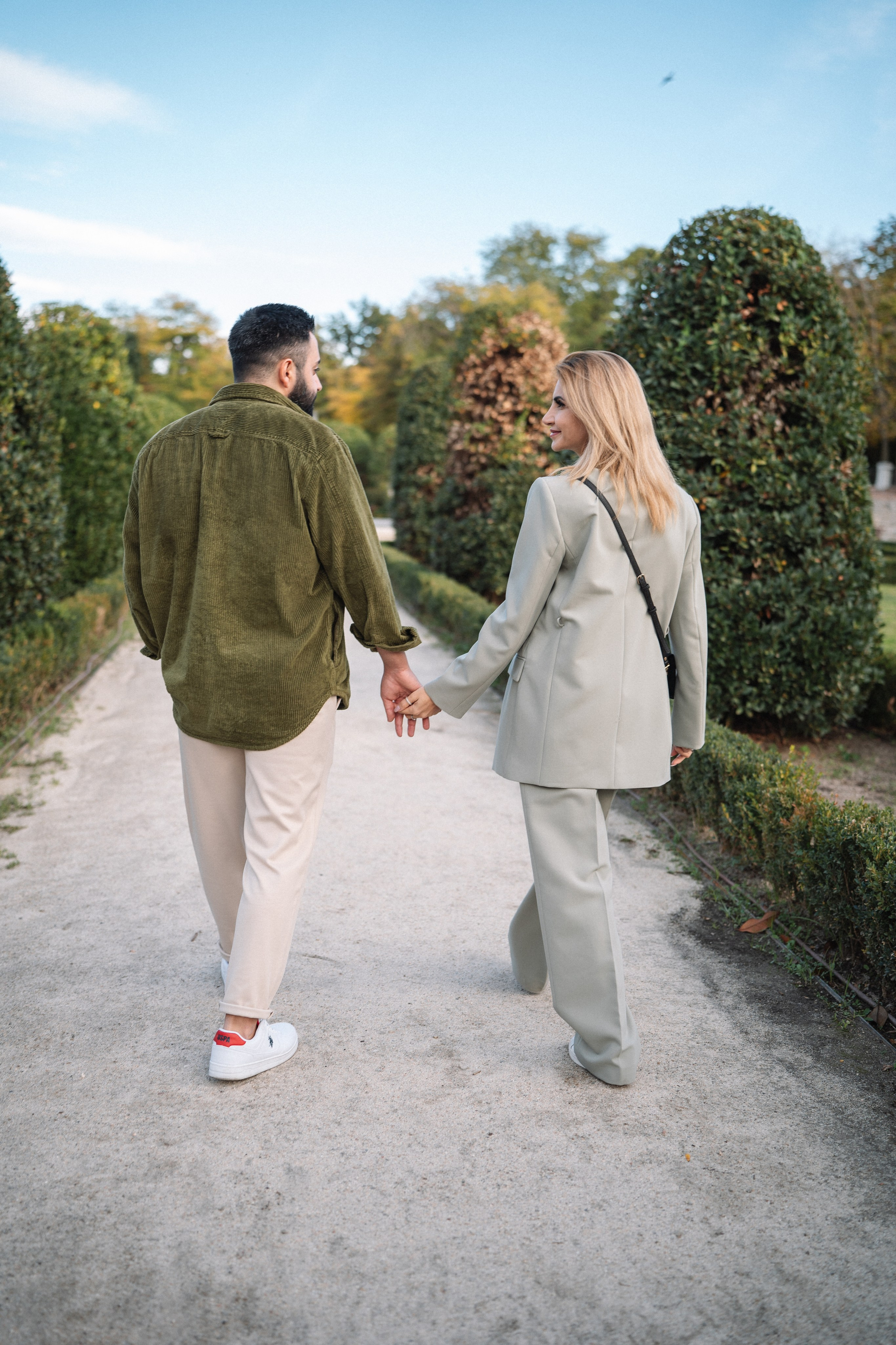 Couple photoshoot Spain. Photographer in Madrid, Spain. Alyona Belyaninova