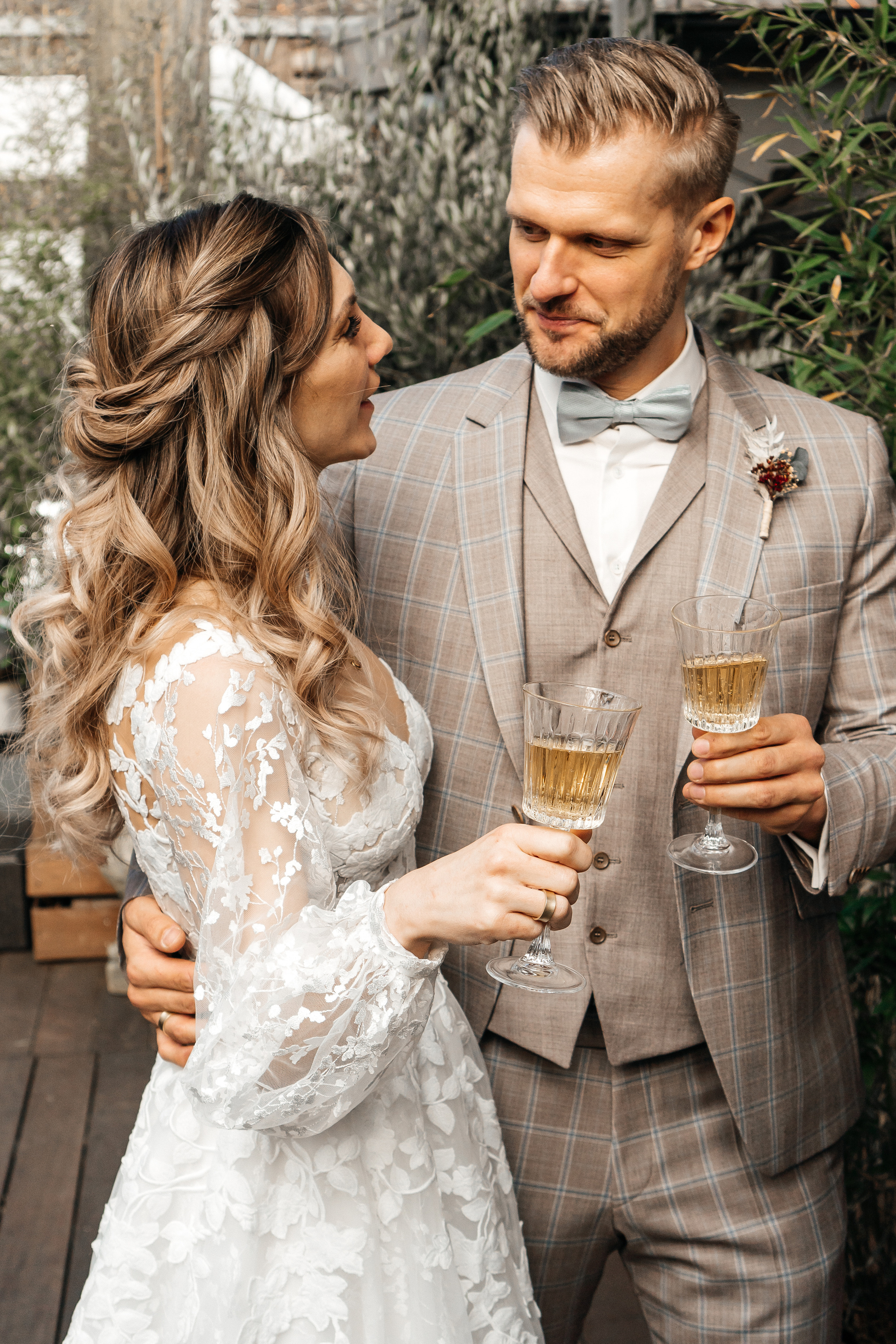 S & M im Ladü D´dorf. Hochzeitsfotograf für Moers, Niederrhein, Düsseldorf, NRW und Deutschland