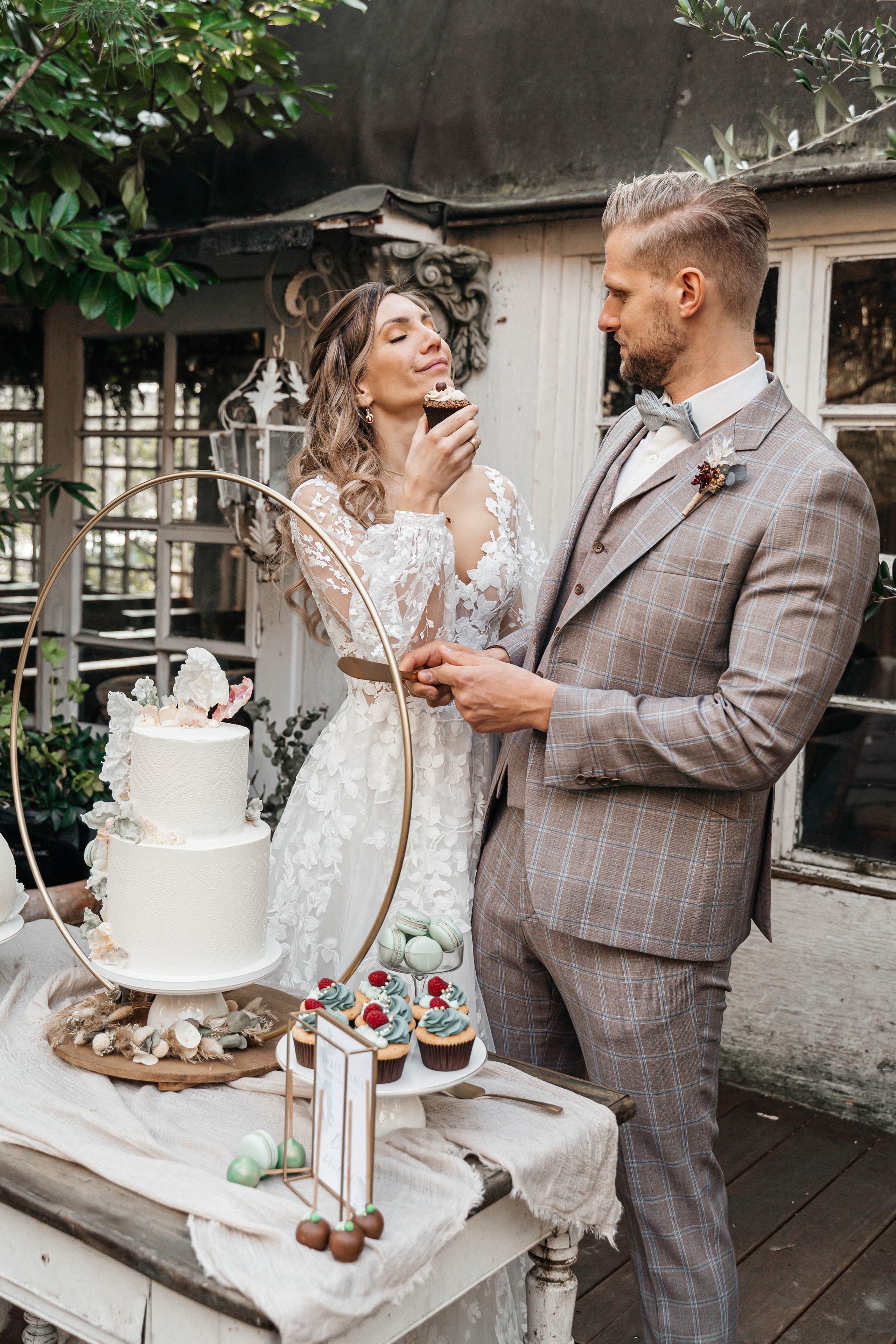 S & M im Ladü D´dorf. Hochzeitsfotograf für Moers, Niederrhein, Düsseldorf, NRW und Deutschland