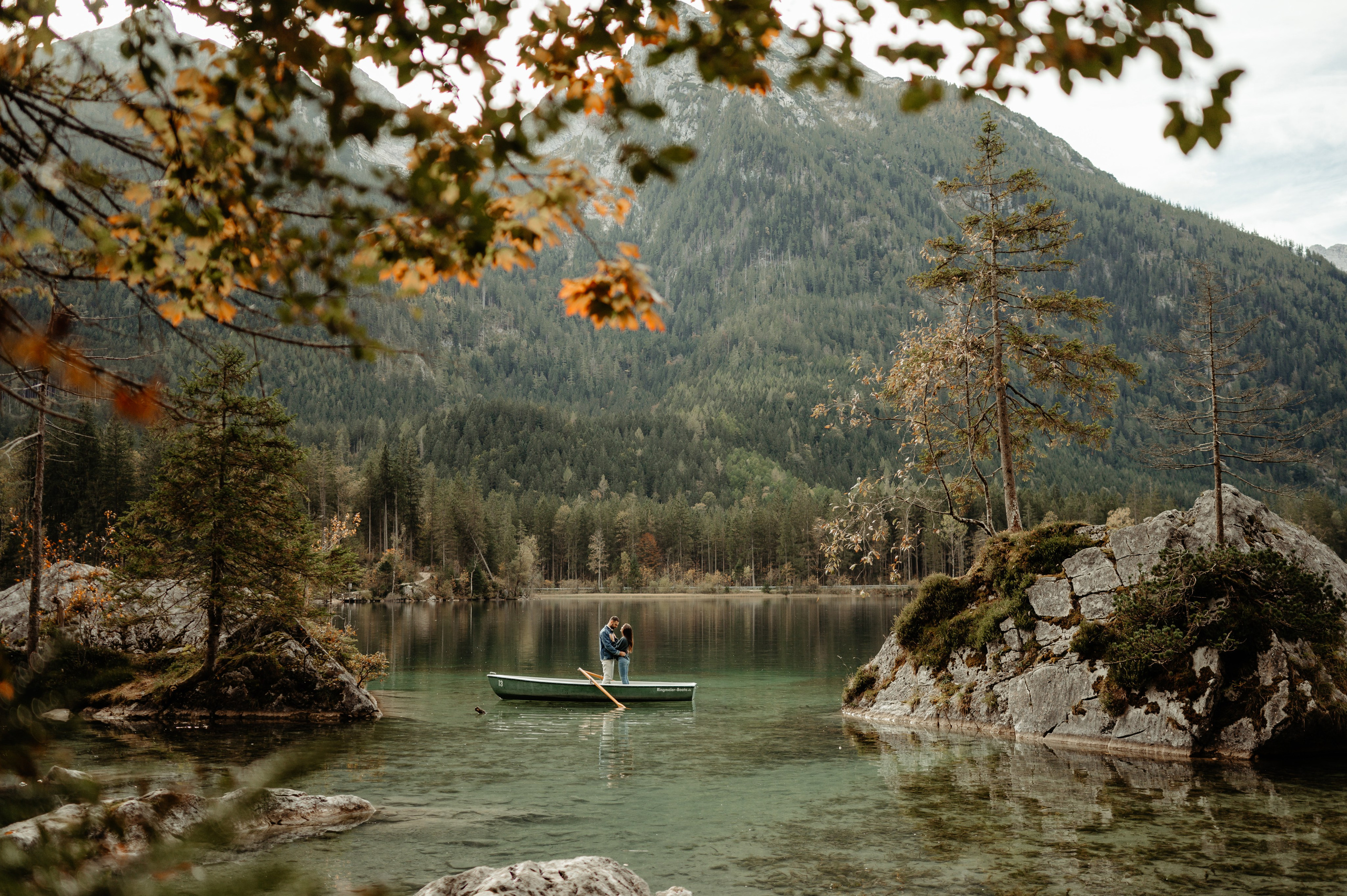 Denis Hanganu din Clanul si sotia lui Raluca, in Hintersee Austria. Proud Vision Weddings | Wedding Photography & Film — Servicii profesionale Foto Video Nunta Iasi