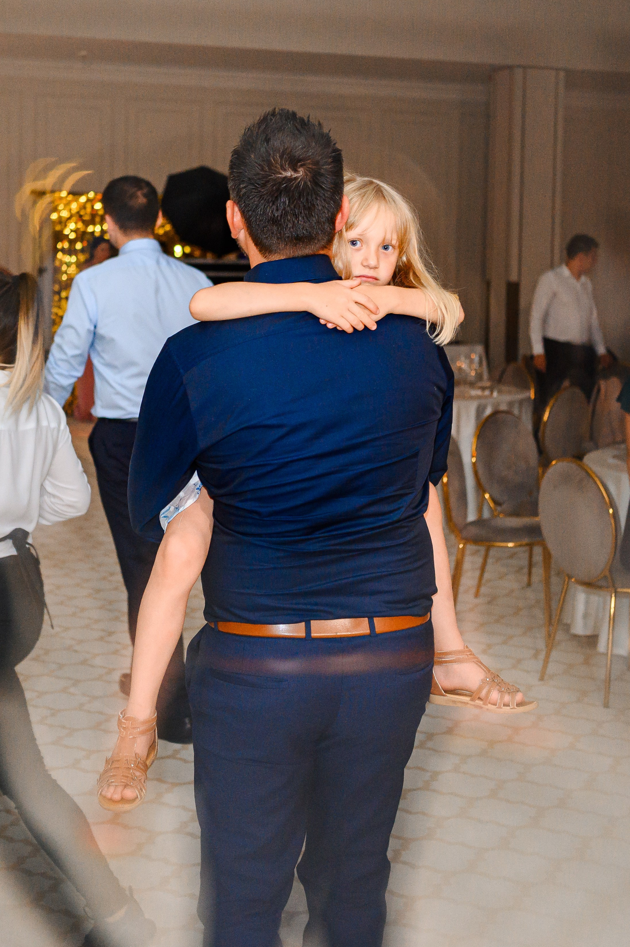 Madalina & Ovidiu. Mugurel Olteanu Fotograf