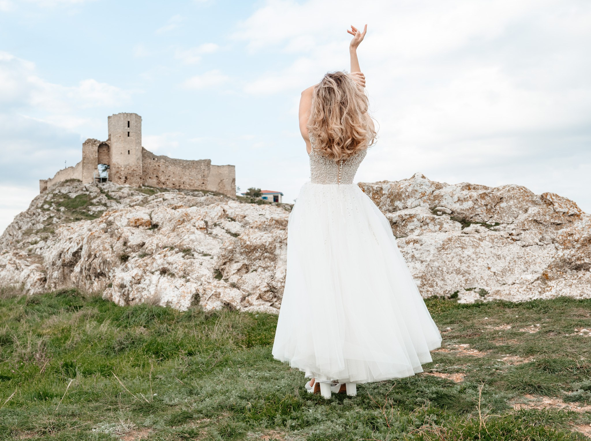 Alexandra & Robert. Www.besttalesstudio.com