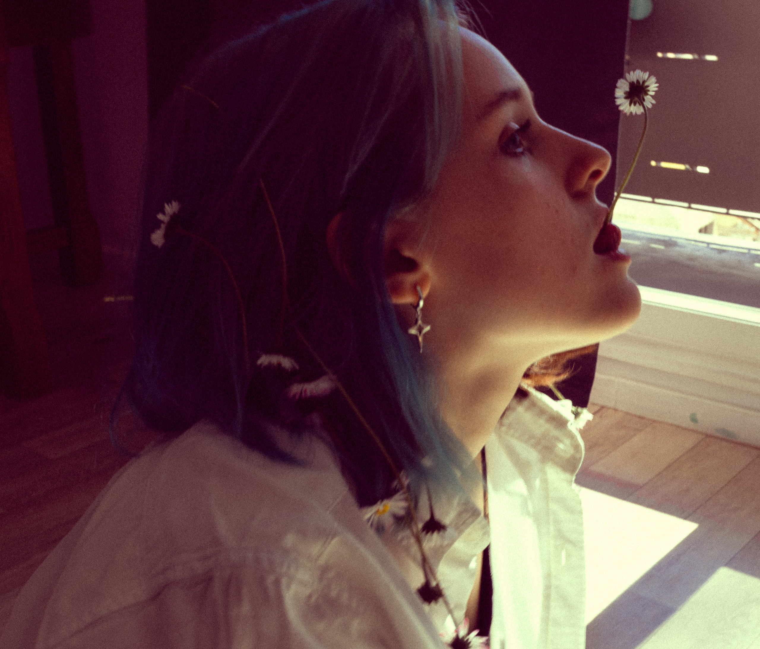 Portrait de femme charismatique. Histoires d’amour, séances photos de famille et de mariage en France