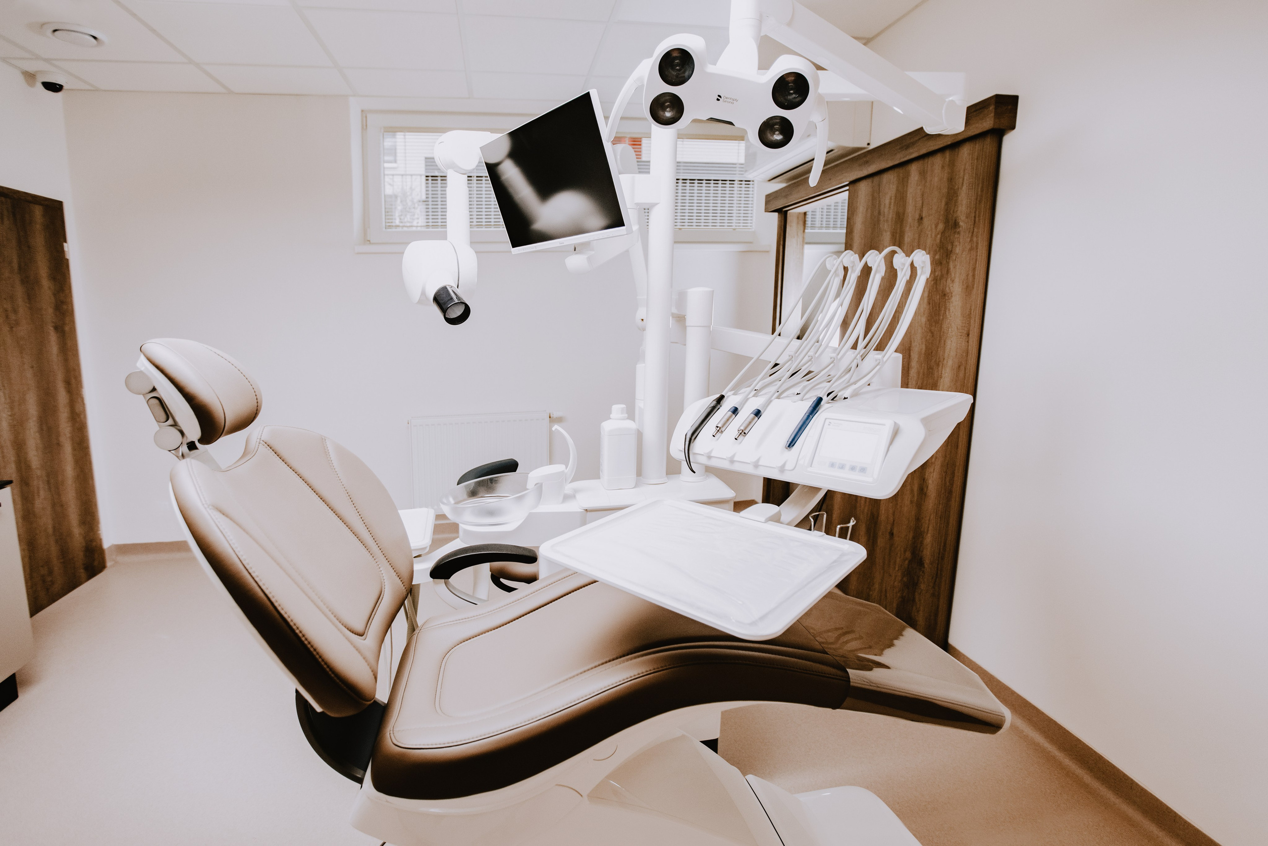 EDClinic dentistry in Prague. ANNA-MARIA PHOTO CONTENT CREATOR — фотограф, естет, художник і візуальний експерт Instagram у Празі