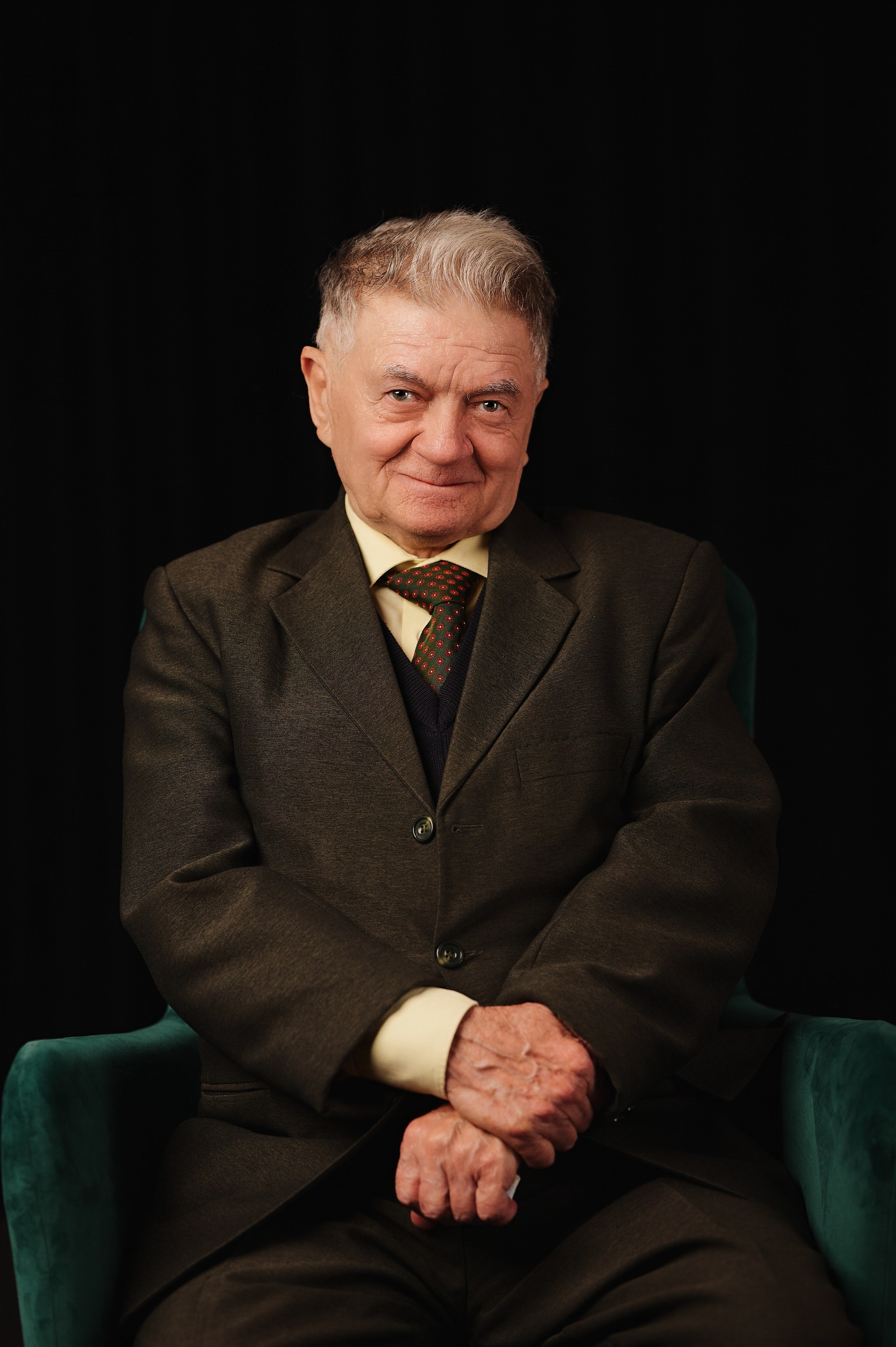 Portret. Georgescu Alexandru Fotograf