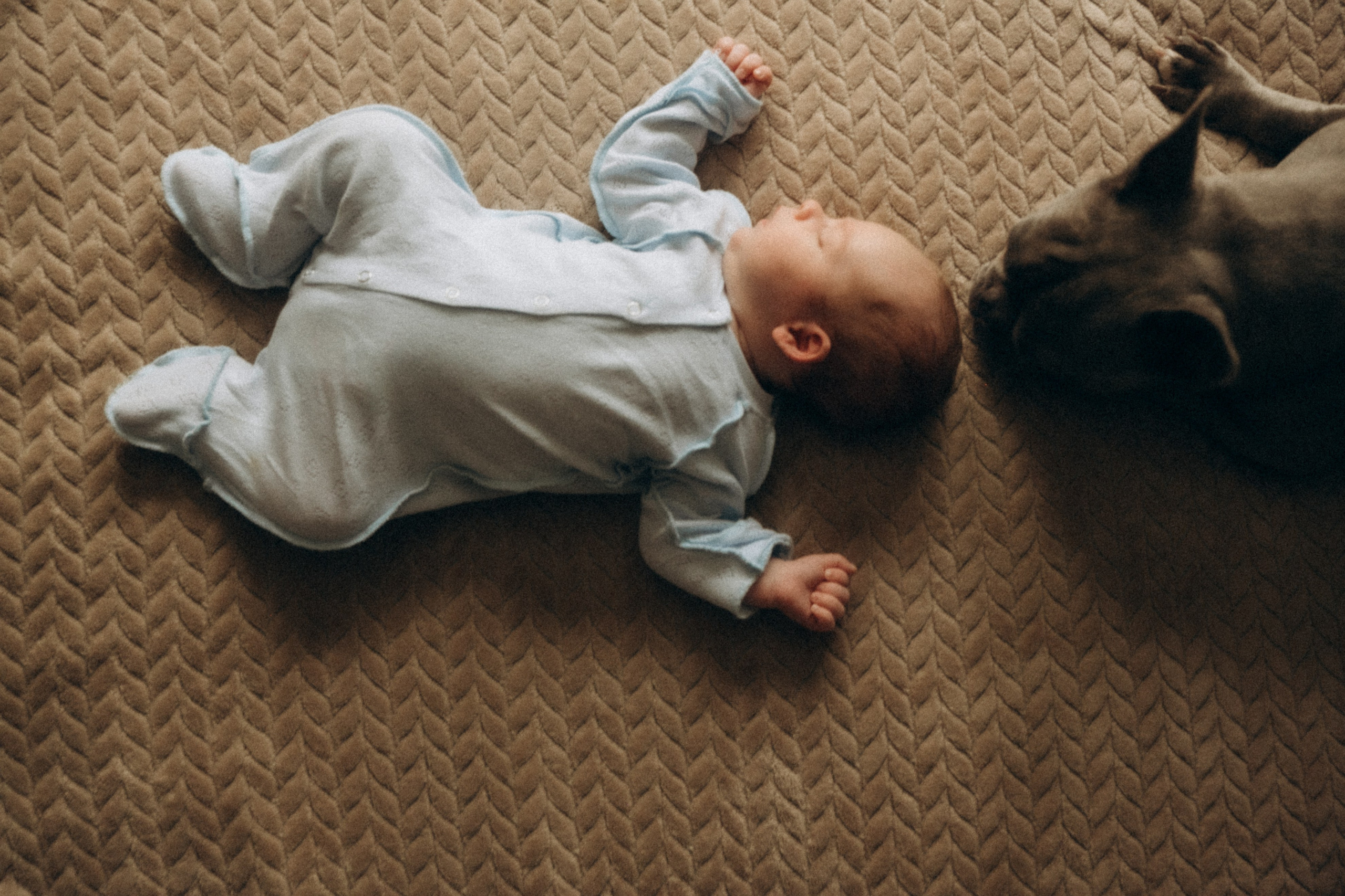 Nouveau-nés | 0 – 3 mois. Семейный фотограф во Франции (Мец, Люксембург)