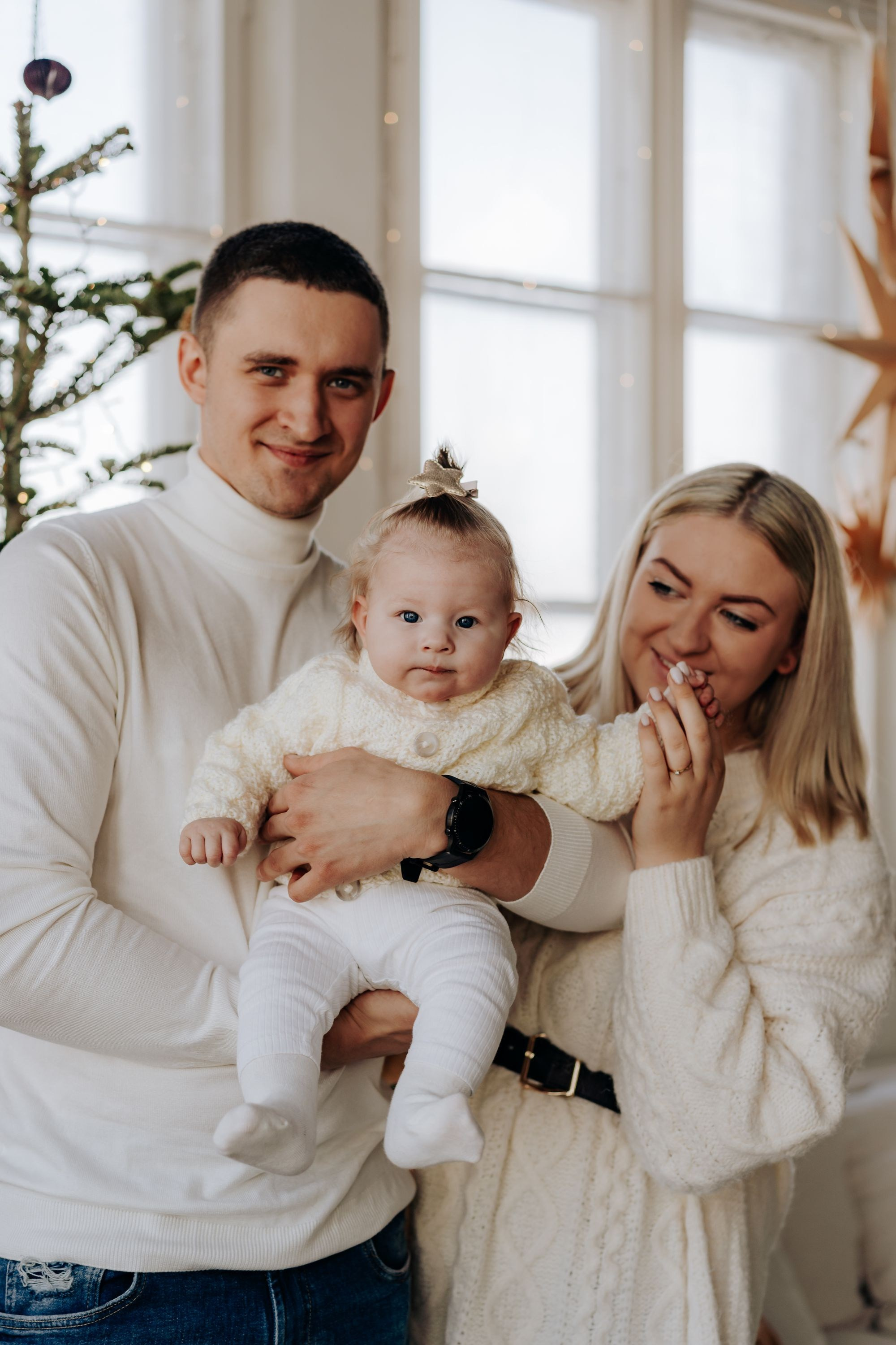 Minimalistyczne sesje świąteczne. Fotograf ślubny & lifestyle Gdańsk, Karolina Baczewska