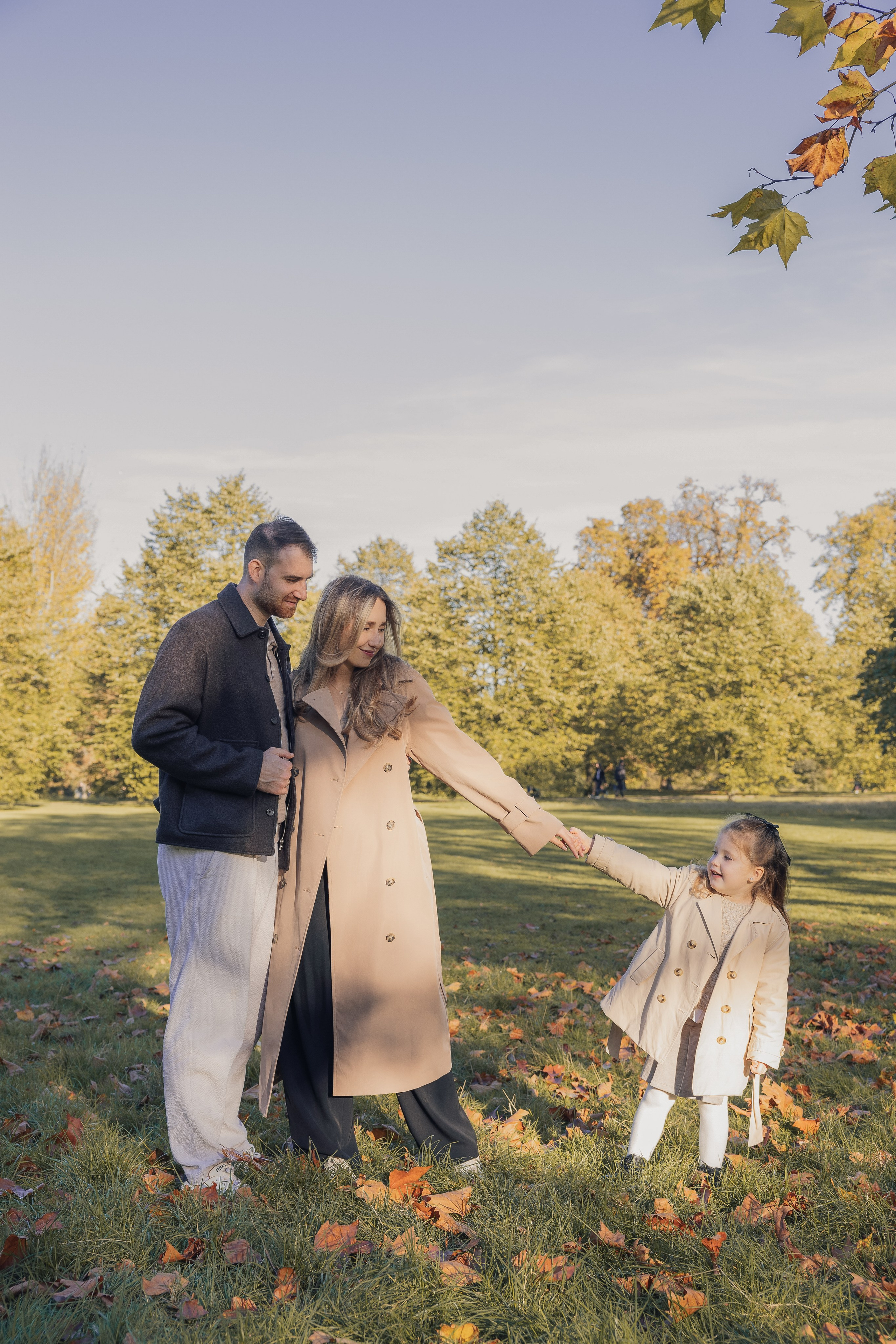 Family autumnal session. PHOTOGRAPHER IN LONDON