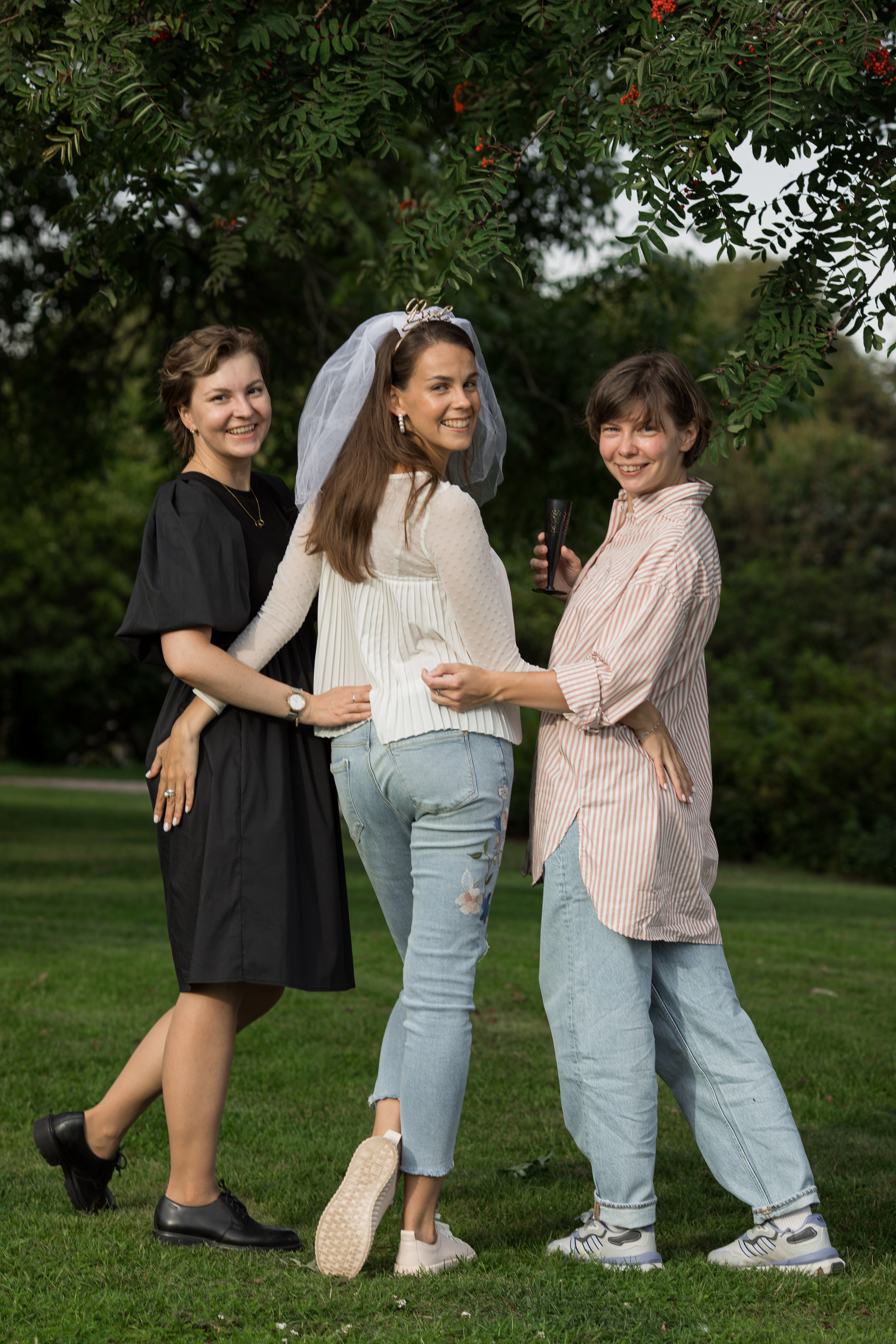 Polttarit. Ekaterina Mansur, muotokuvafotografi Suomessa (Helsingissä ja Uudellam