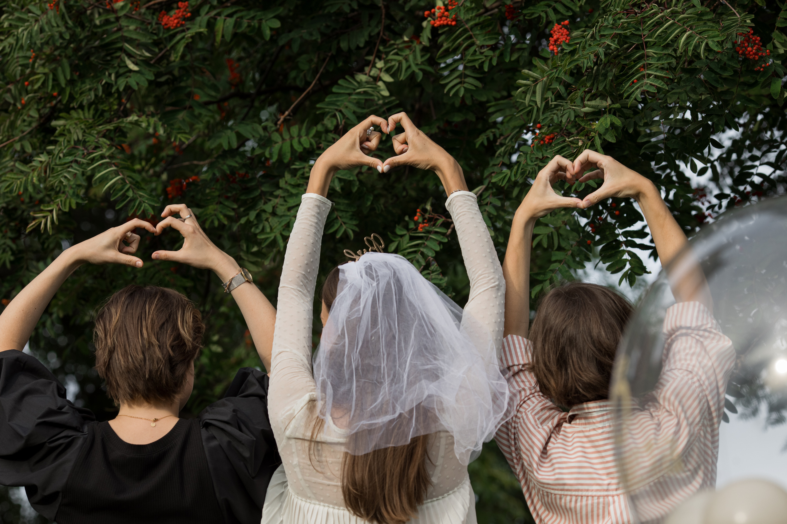 Polttarit. Ekaterina Mansur, muotokuvafotografi Suomessa (Helsingissä ja Uudellam