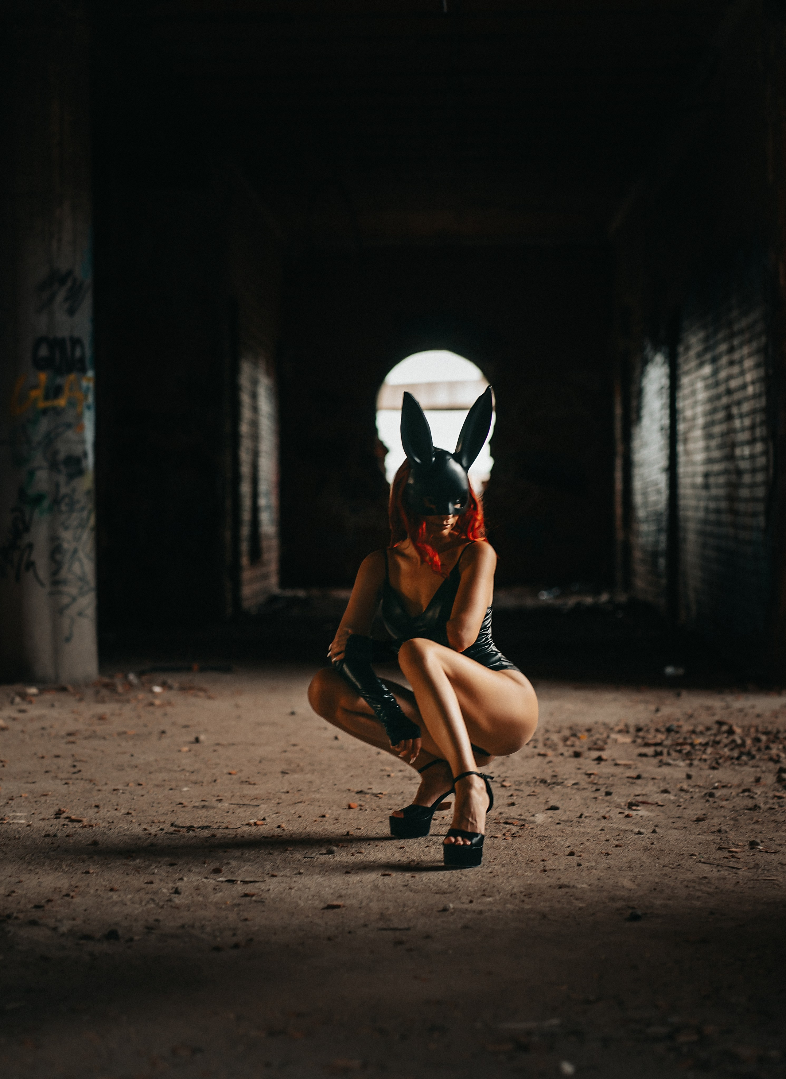 Retrato femenino en Madrid — belleza auténtica con luz natural Asesoría de estilismo, poses y localización. Imágenes elegantes y atemporales. Fotógrafa en Madrid | Retratos femeninos, familia y sesiones con caballos – Anna Maruleva