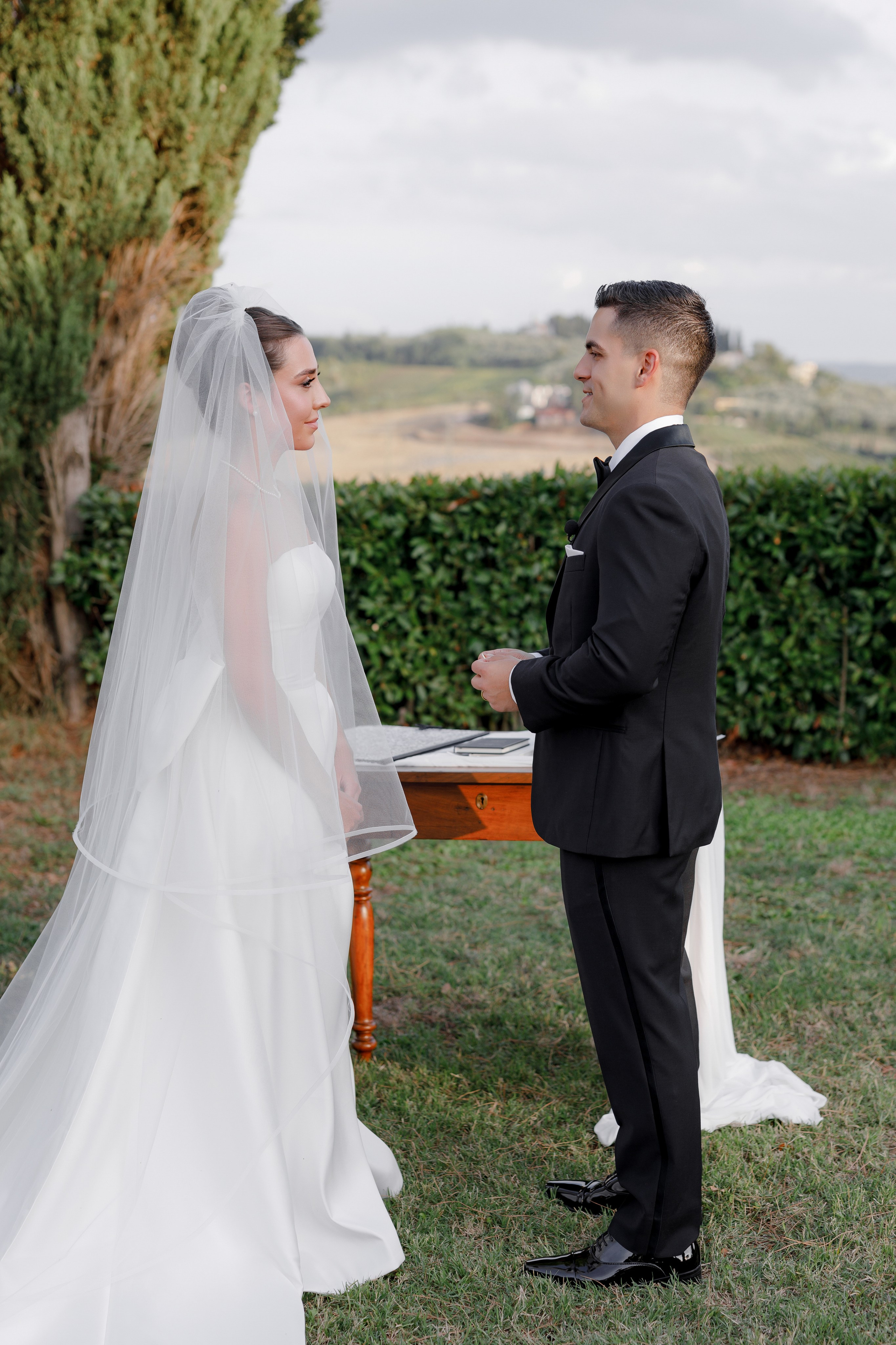 Dom&Ally. Wedding photographer Italy