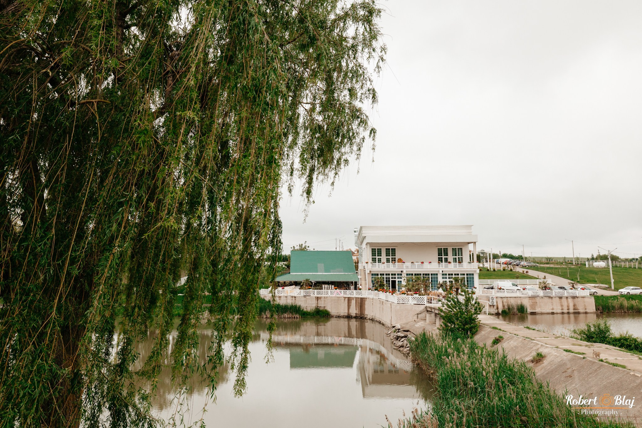 Ioana & Florin. Robert Blaj - Fotograf Nuntă Iași