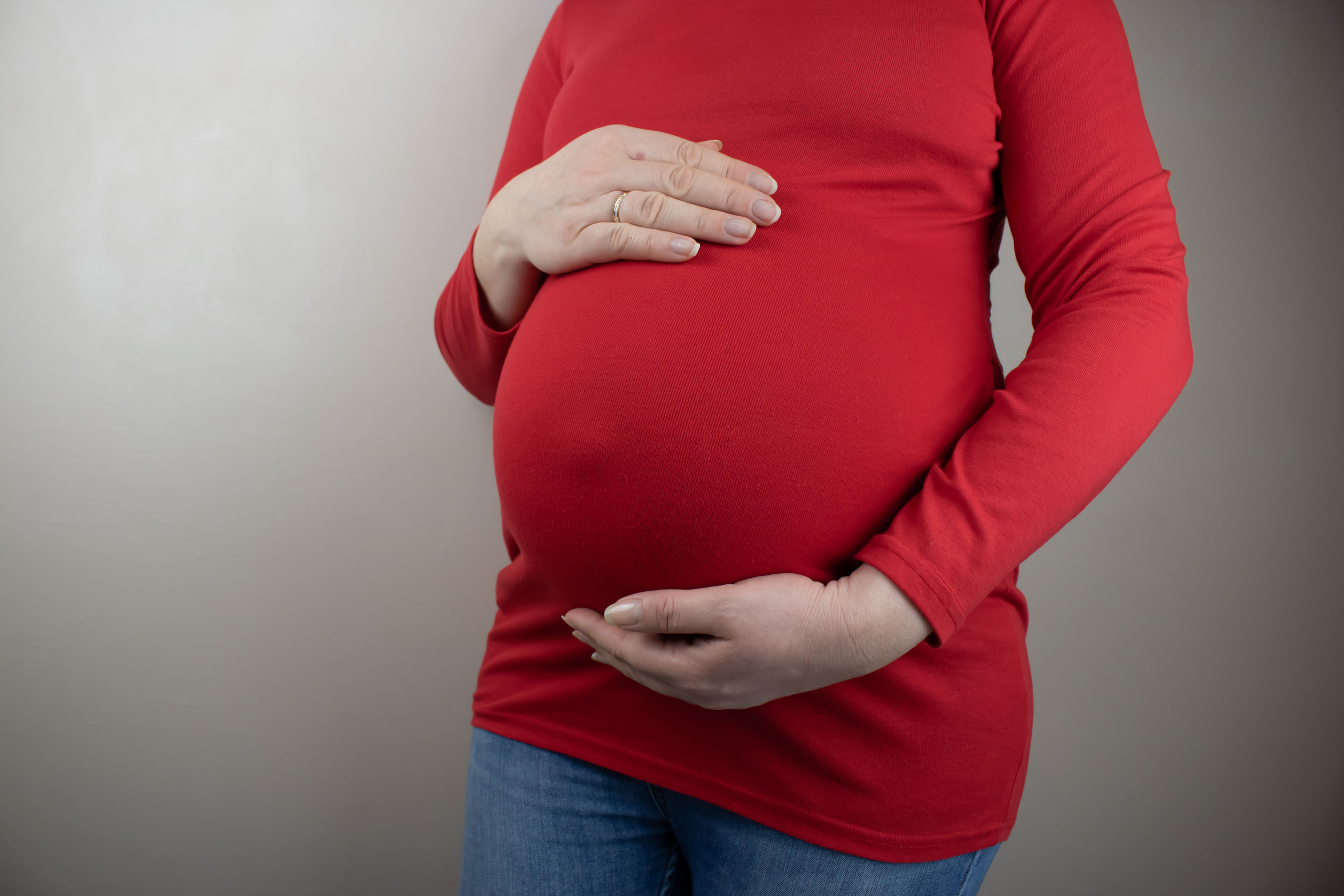 MATERNITY. Family and children photographer from Manchester, country England