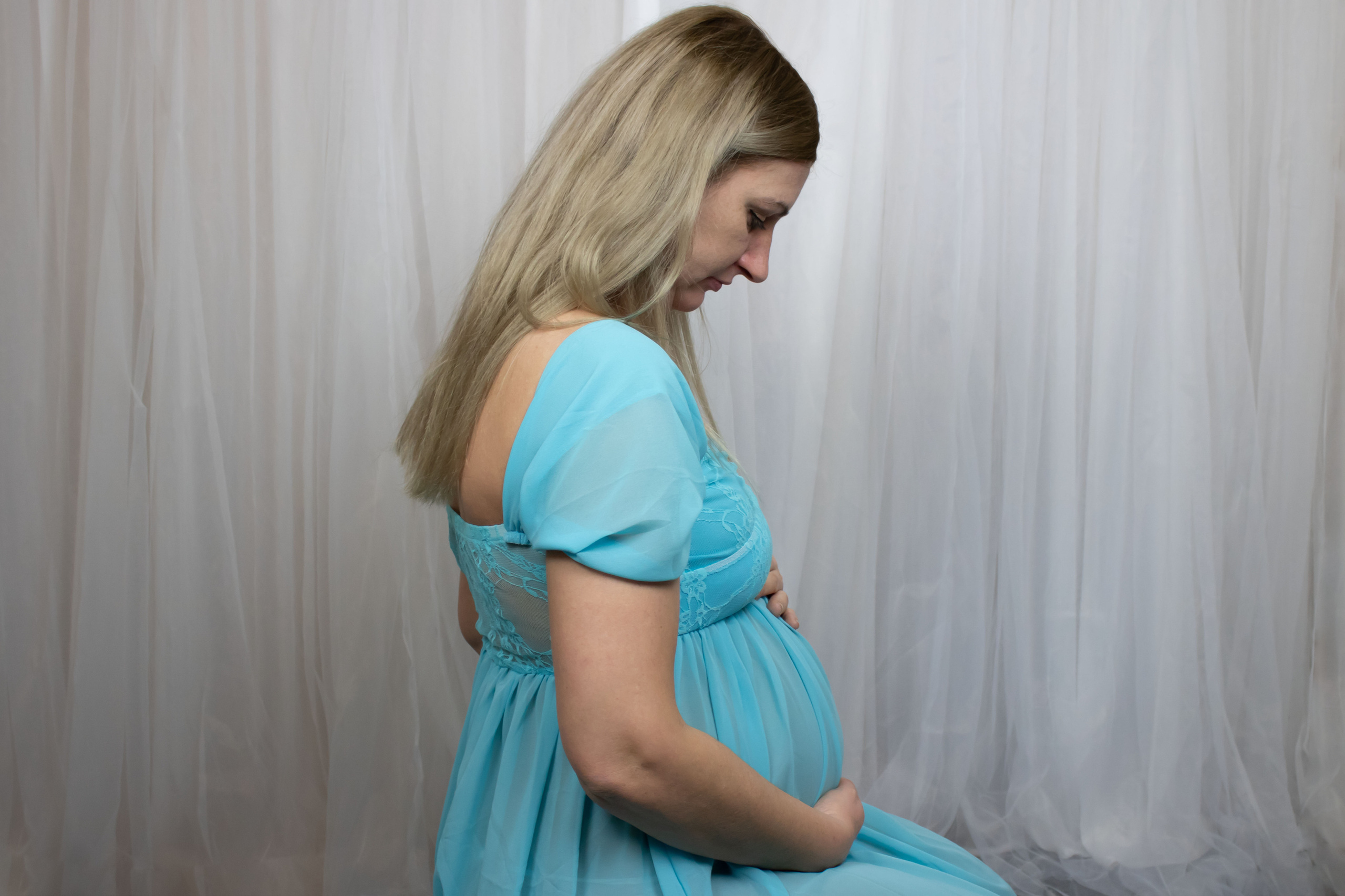 MATERNITY. Family and children photographer from Manchester, country England