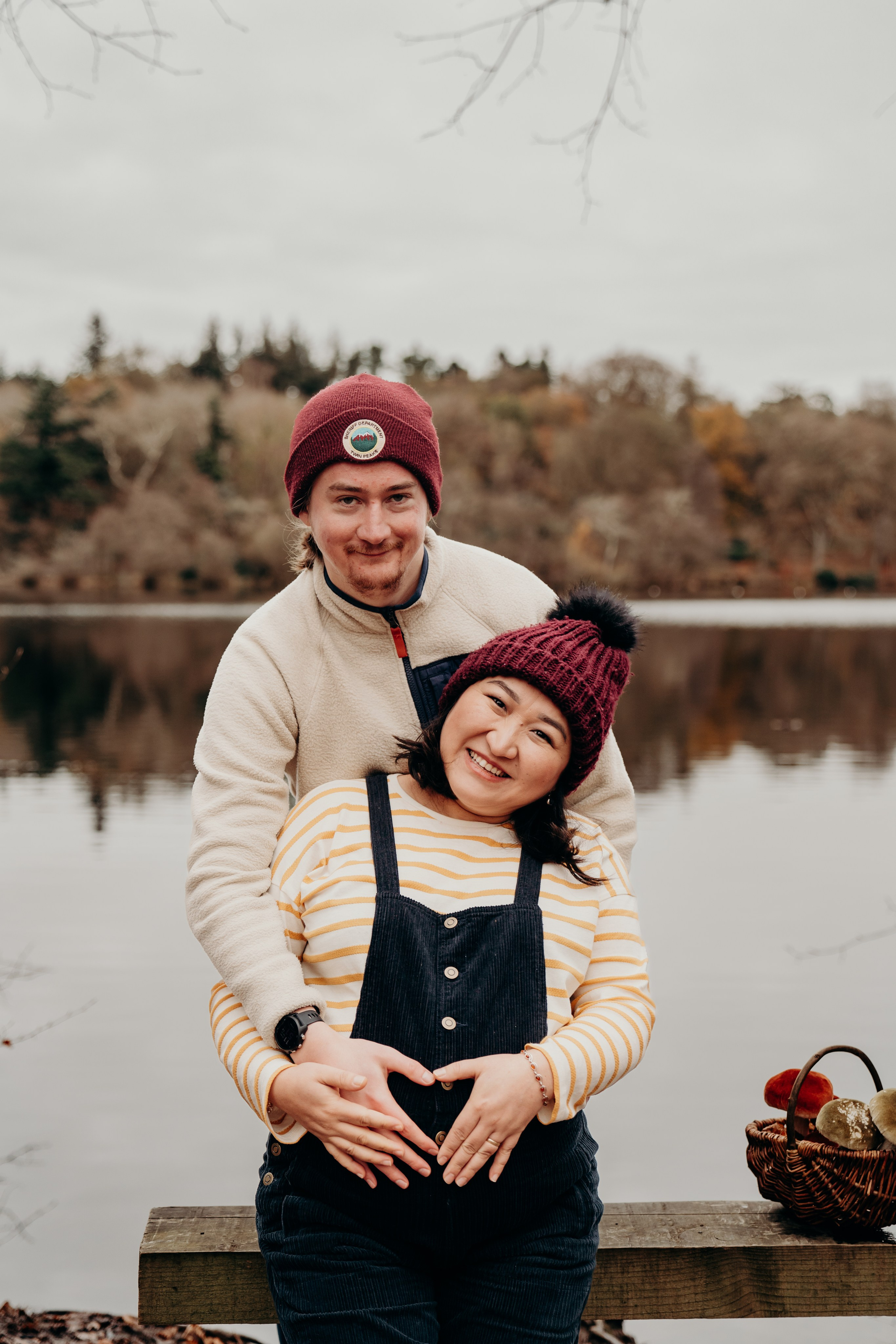 Maternity photographer Gosforth, Newcastle Upon Tyne, Northumberland. Outdoor maternity lifestyle photography