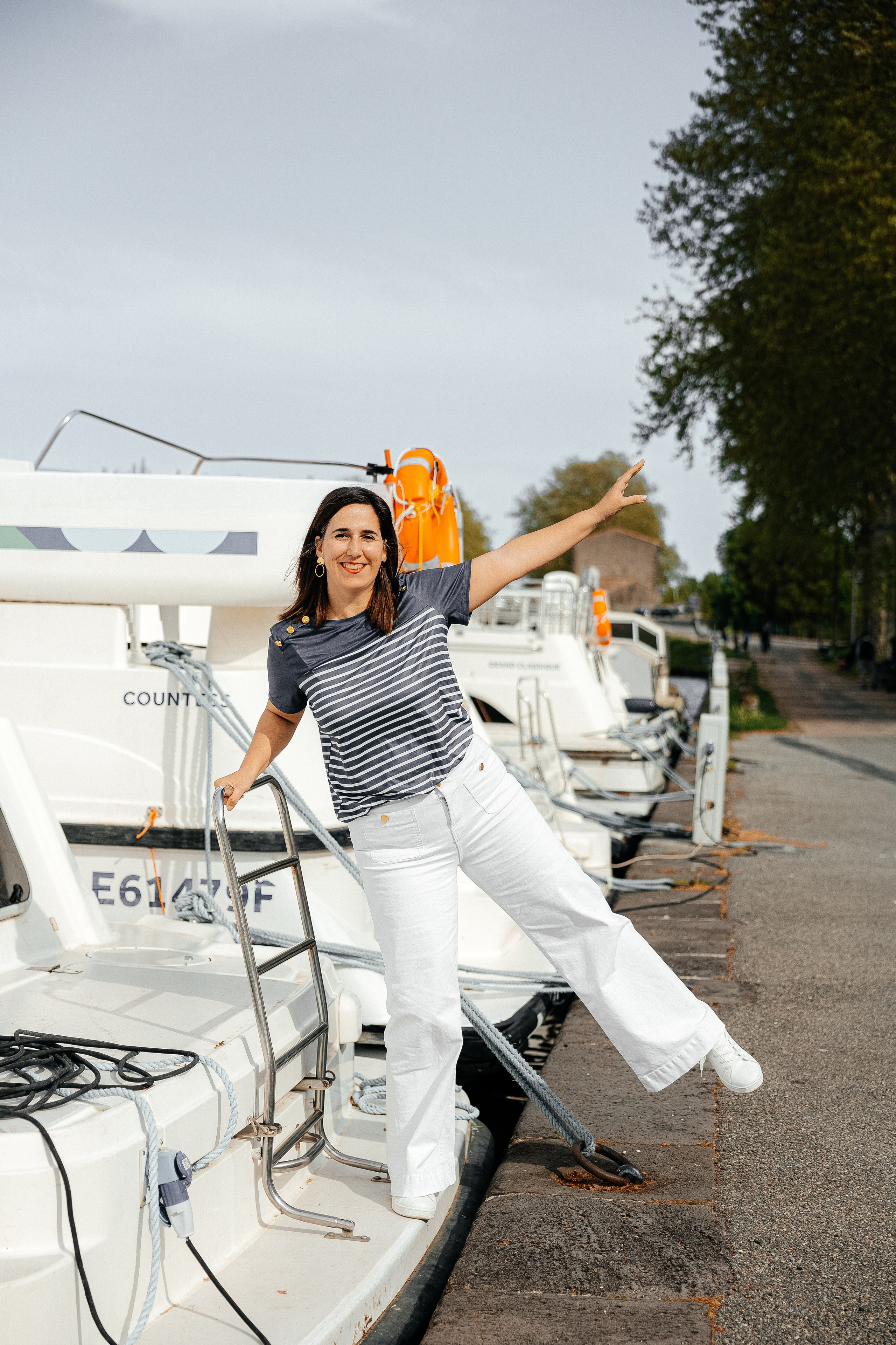 Photoshoot in the river port of Castelnaudary. Eugenie Smirnova — wedding, corporate and lifestyle photographer in Toulouse and Southwest France