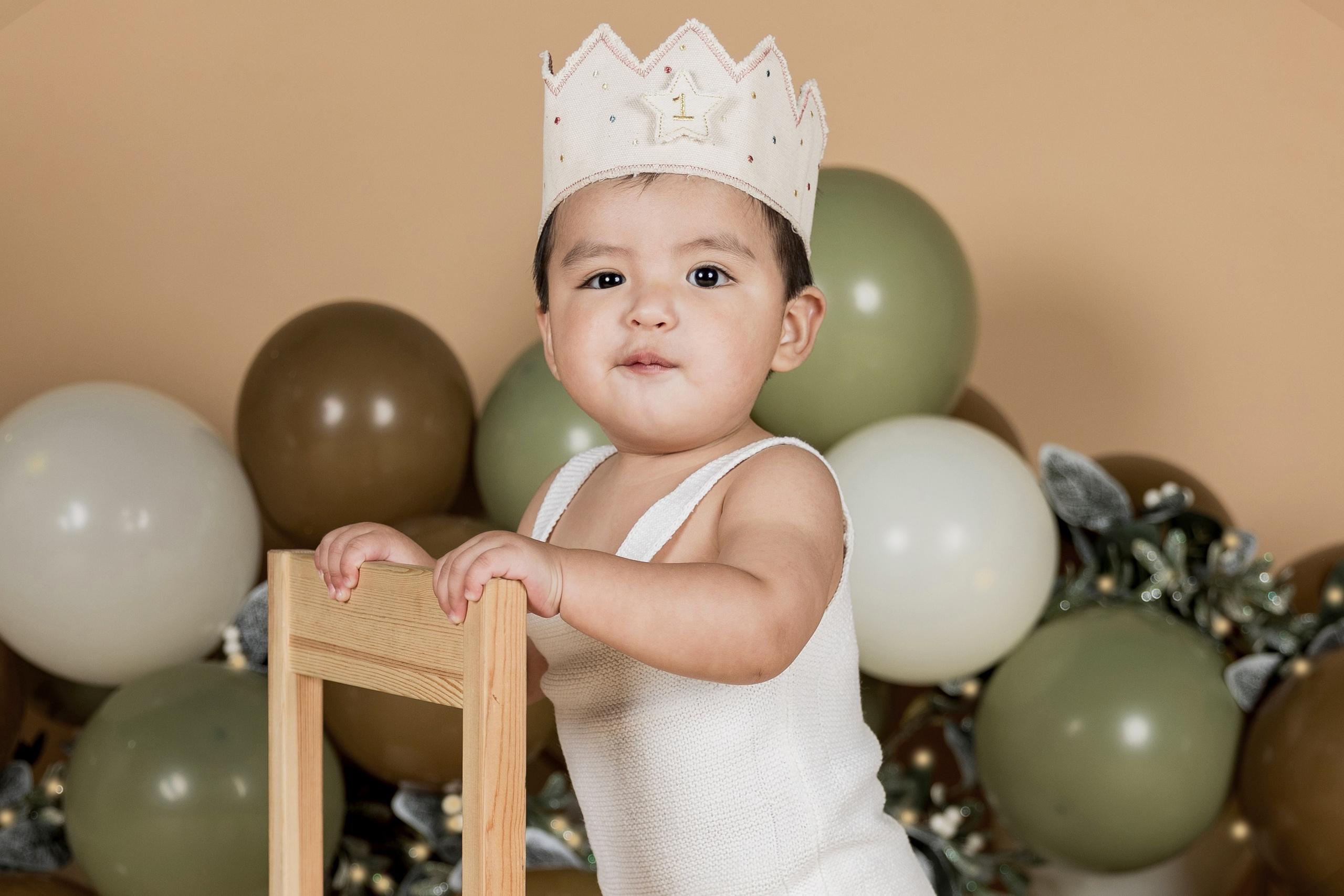 Sesión de Fotos de Cumpleaños en Madrid | Smash Cake, 15, 19, 40 Años – Rainbox Estudio. Rainbox Estudio de Fotografía