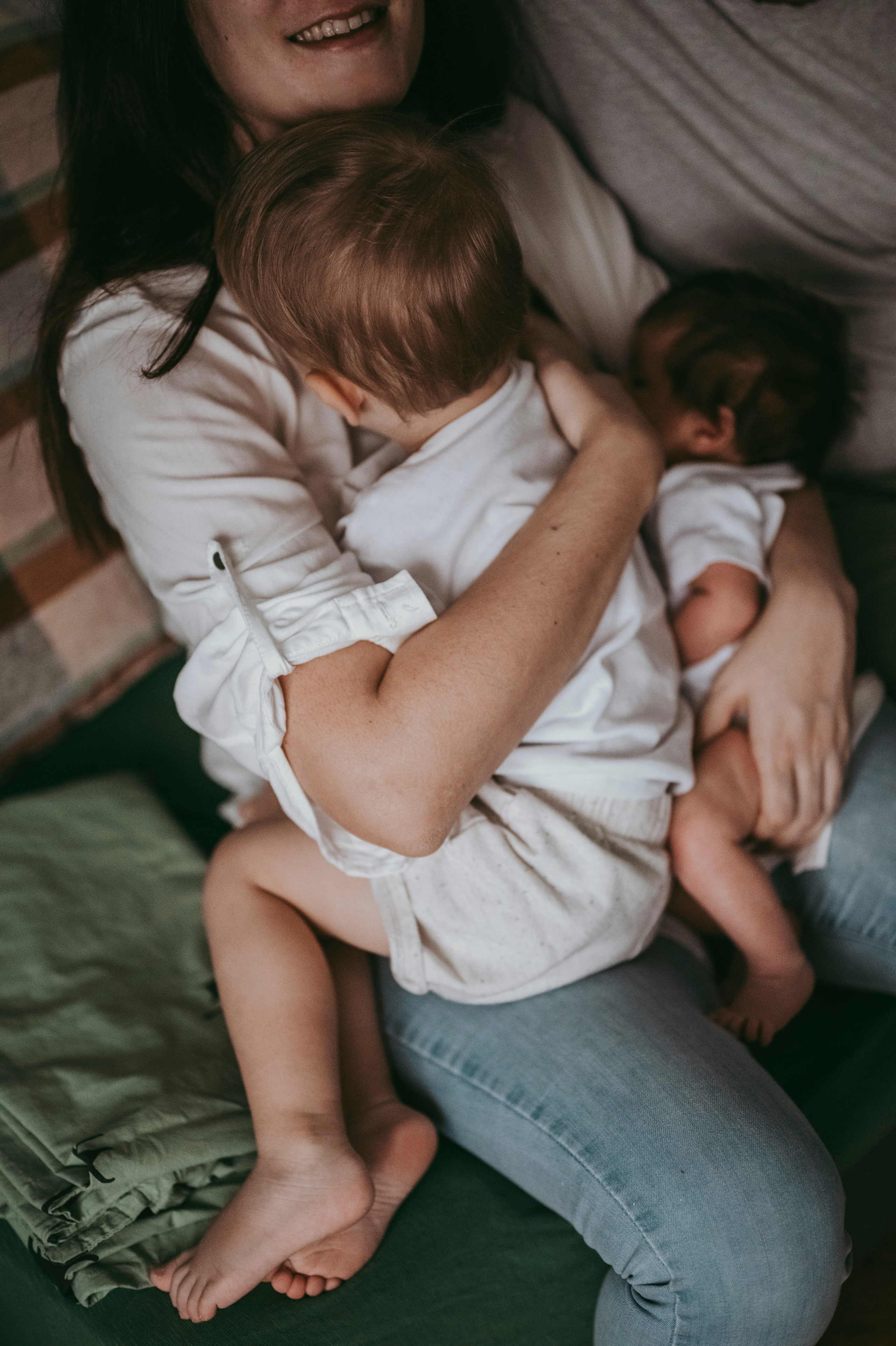 Sonja, Nikola, Lazar i Luka / porodicno fotografisanje kod kuce. Deciji i porodicni fotograf u Beogradu Oksana Skendzic