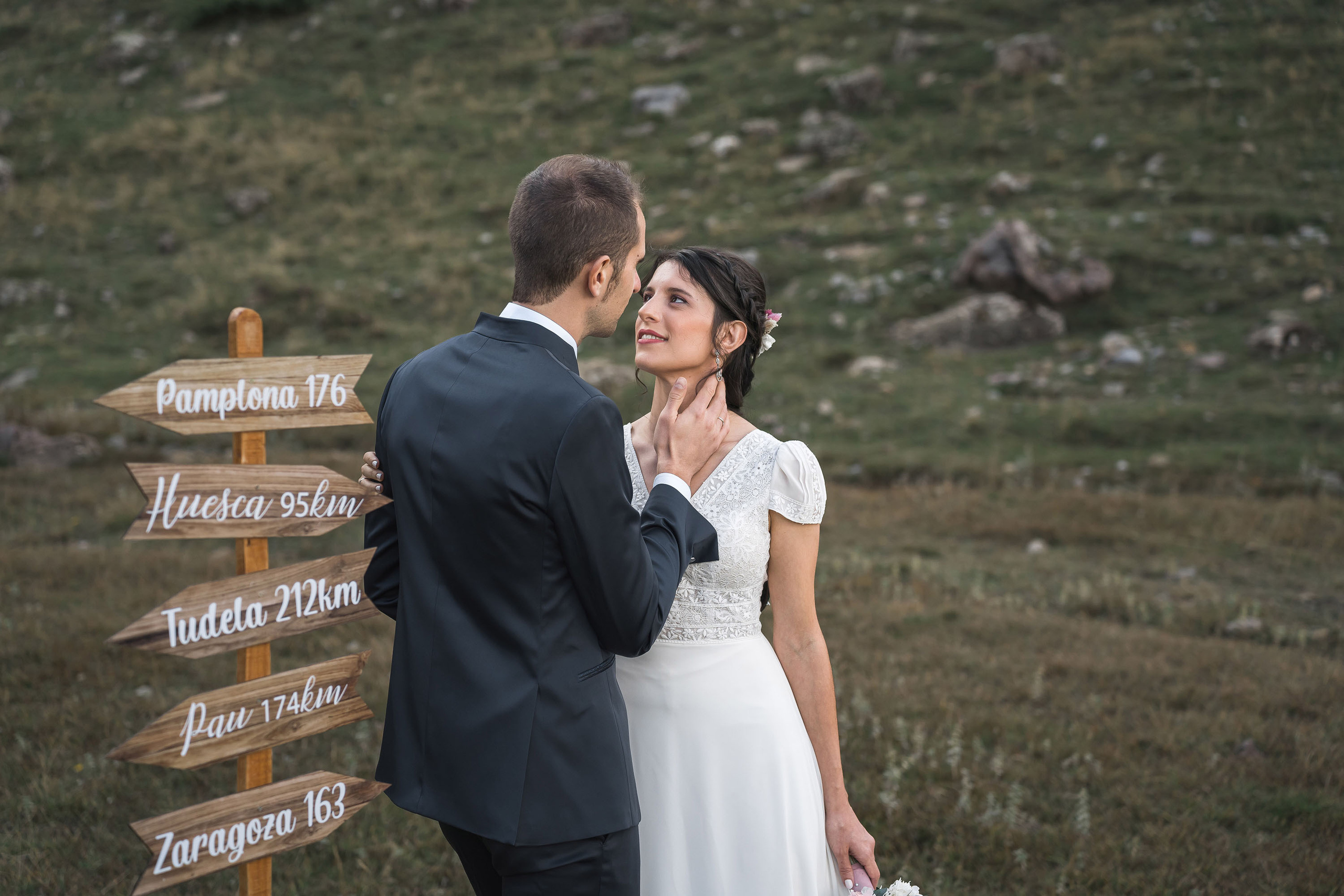 Postboda en Ibón de Piedrafita. PIXLOVE - Fotógrafos de bodas Huesca Pirineos Zaragoza