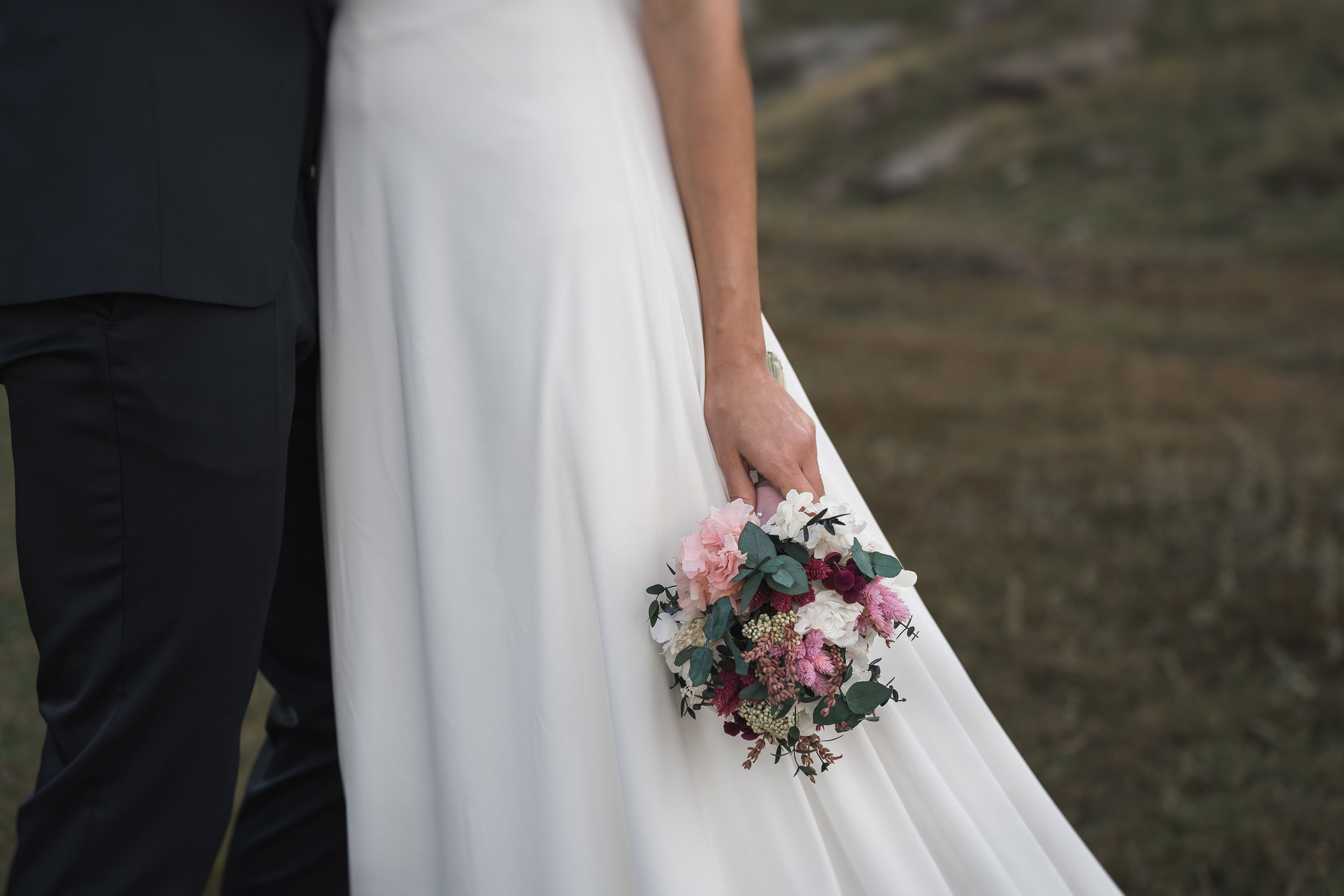 Postboda en Ibón de Piedrafita. PIXLOVE - Fotógrafos de bodas Huesca Pirineos Zaragoza
