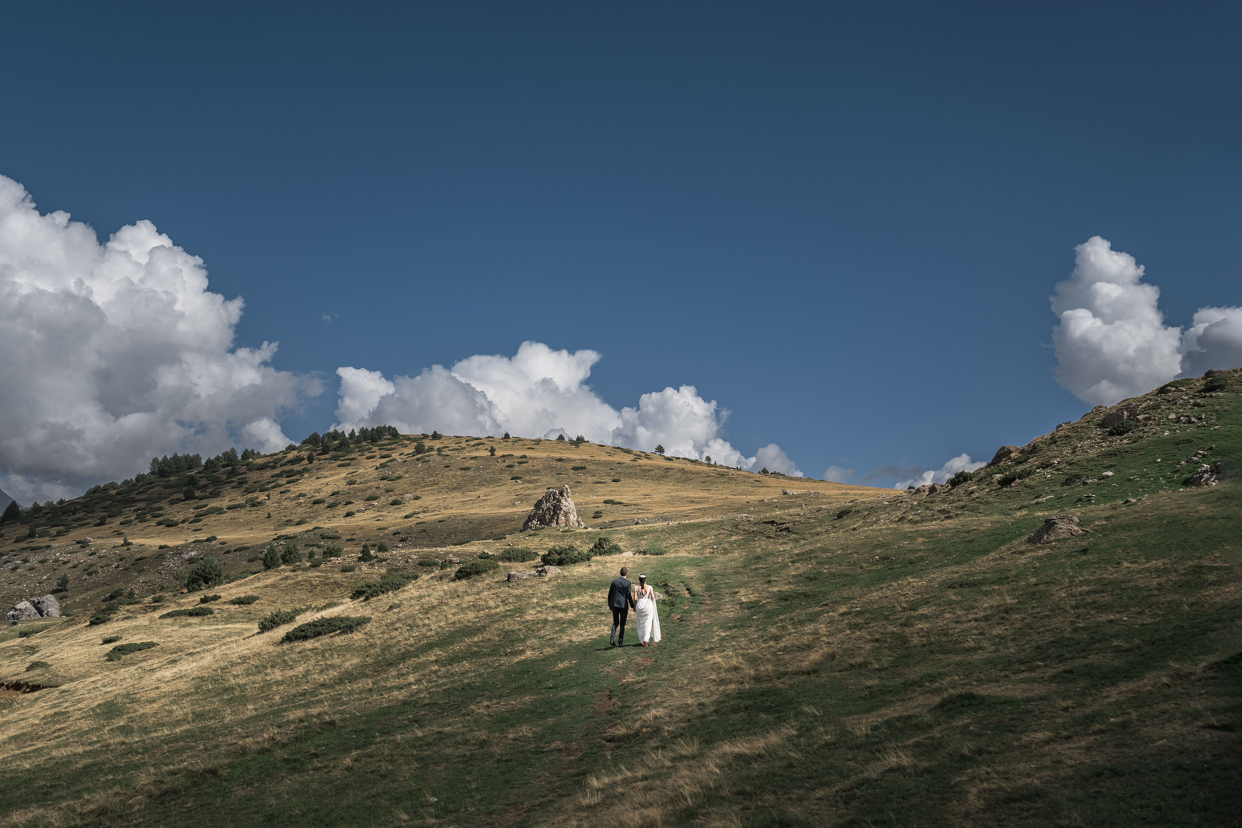Postboda en Ibón de Piedrafita. PIXLOVE - Fotógrafos de bodas Huesca Pirineos Zaragoza