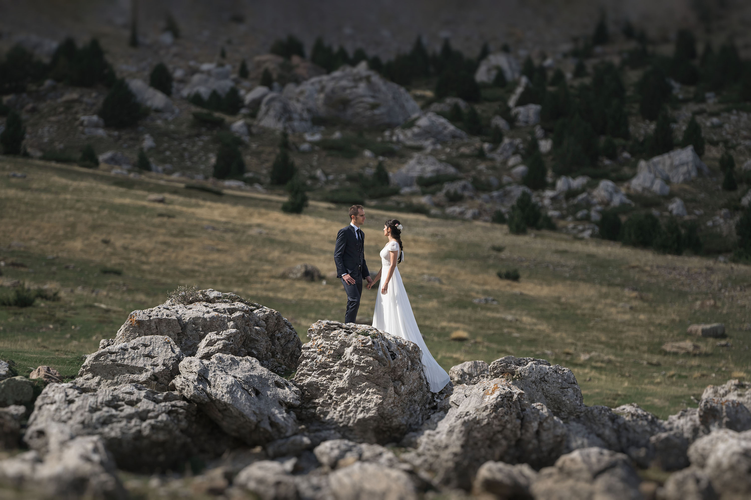 Postboda en Ibón de Piedrafita. PIXLOVE - Fotógrafos de bodas Huesca Pirineos Zaragoza