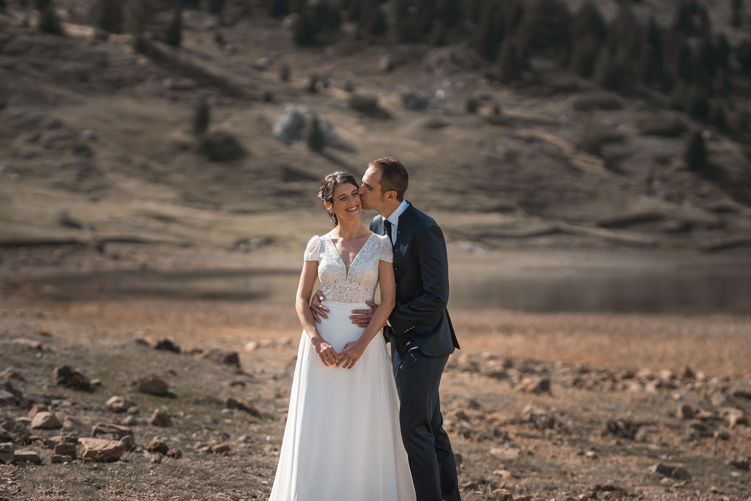Postboda en Ibón de Piedrafita. PIXLOVE - Fotógrafos de bodas Huesca Pirineos Zaragoza