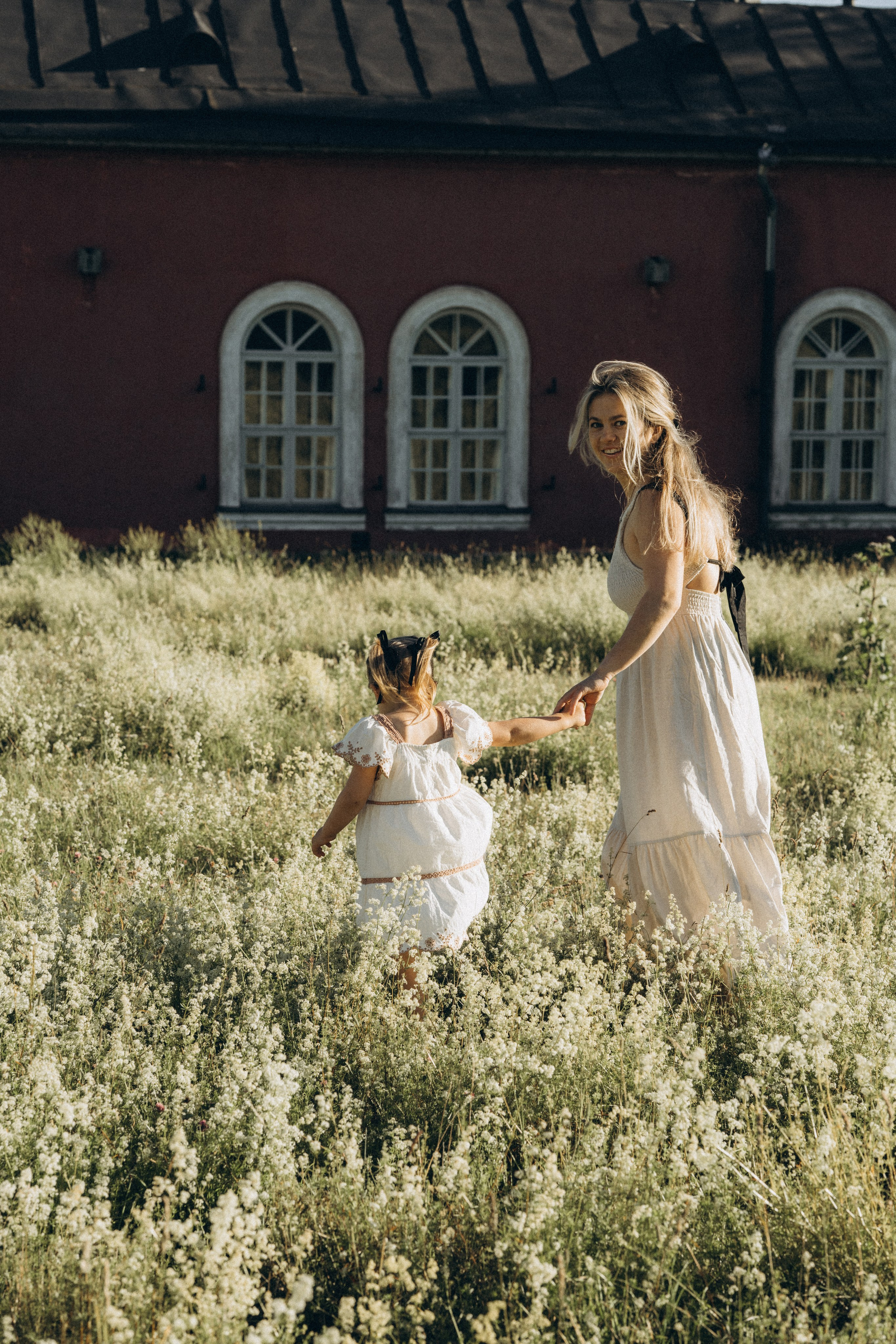 Beloved. Wedding and portrait photographer in Helsinki Vickan O