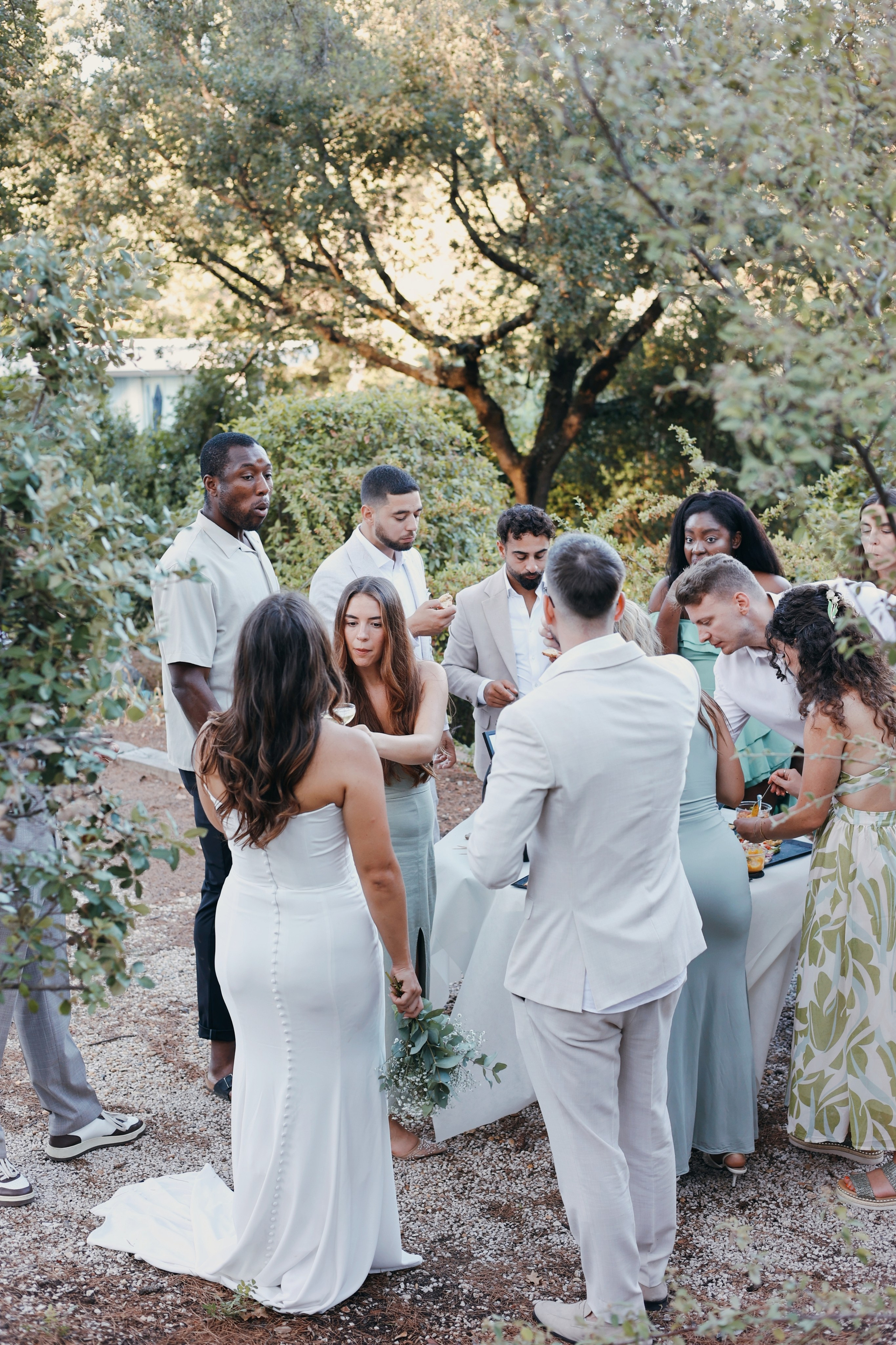 Séance photo de mariage – Instants d’amour inoubliables. Viktoria photo marseille