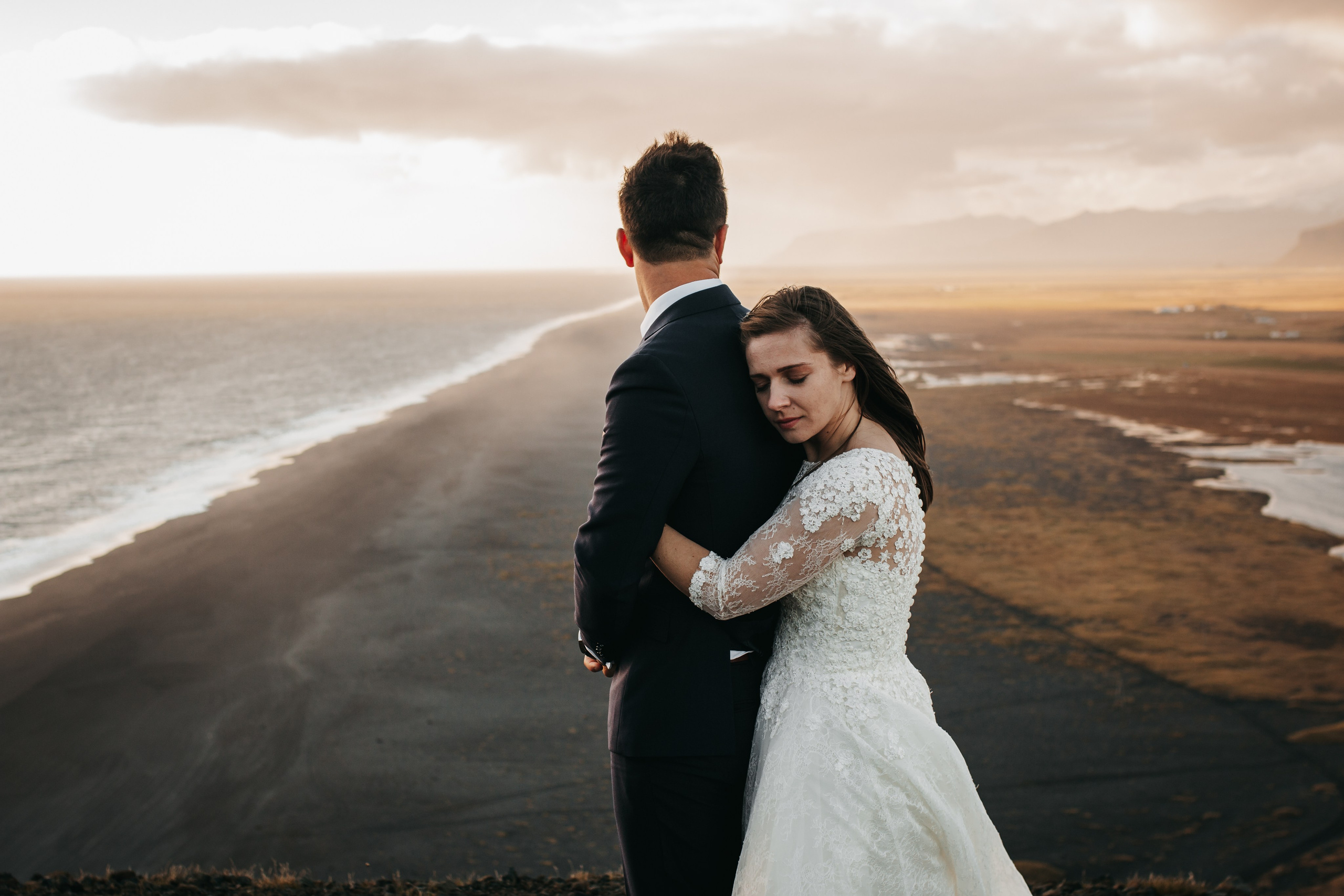 B & A. Fotograf Nunta Iasi - Hearts & Pictures