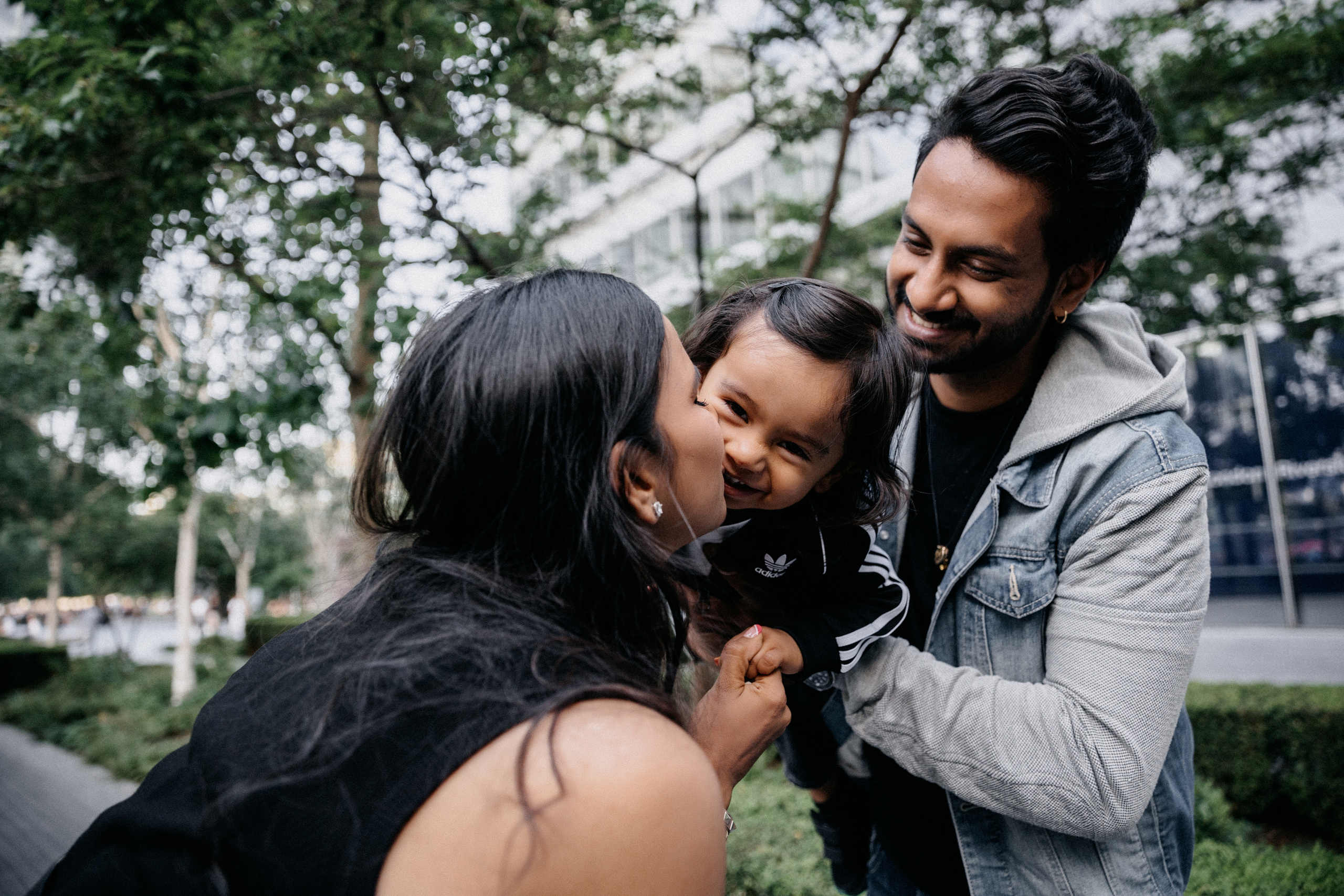 Family Photoshoot at Tower Bridge. LondonPhotoStory — Vacation Photographer in London